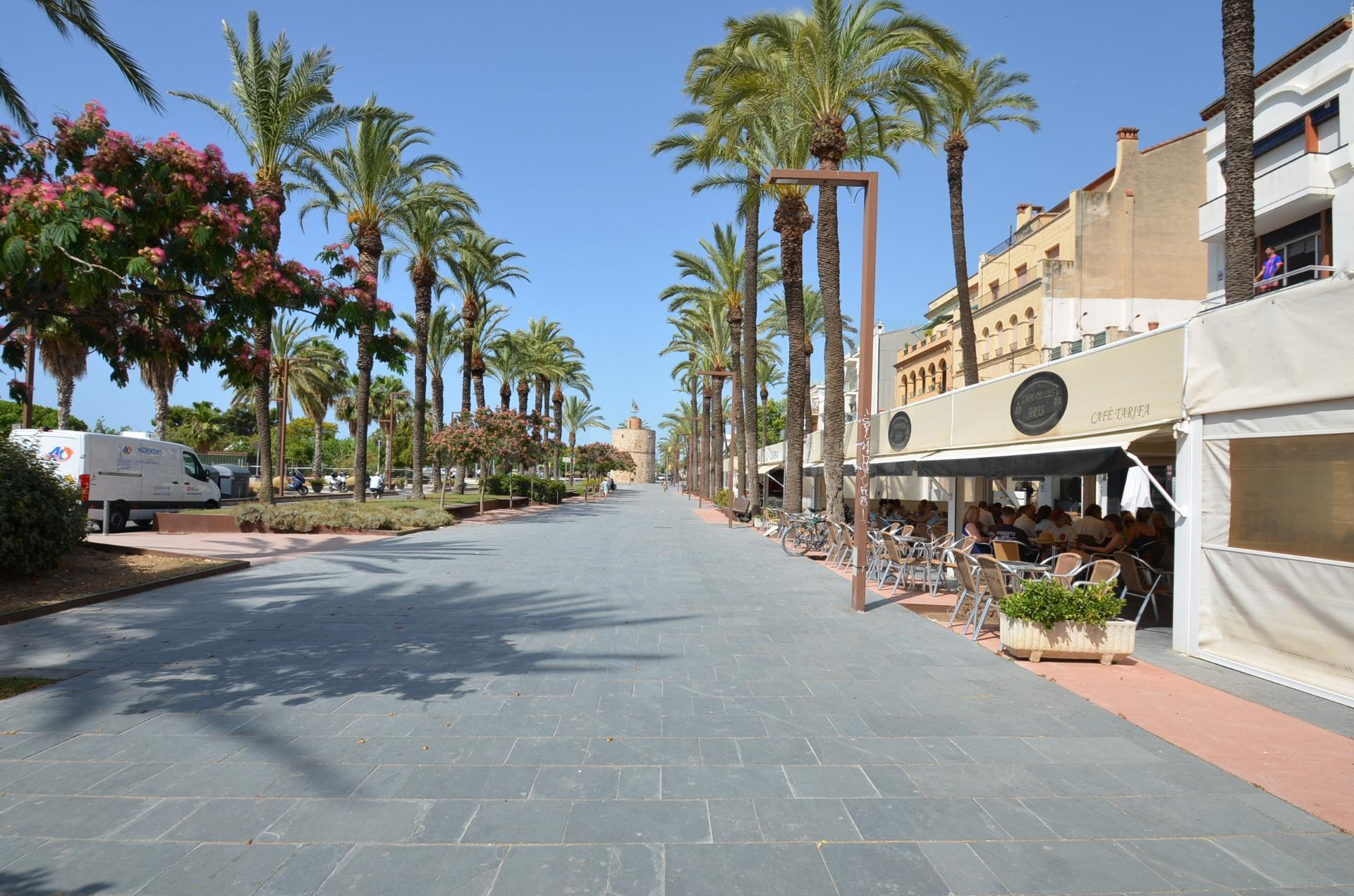 Local comercial en alquiler en Passeig del Carme, al lado de