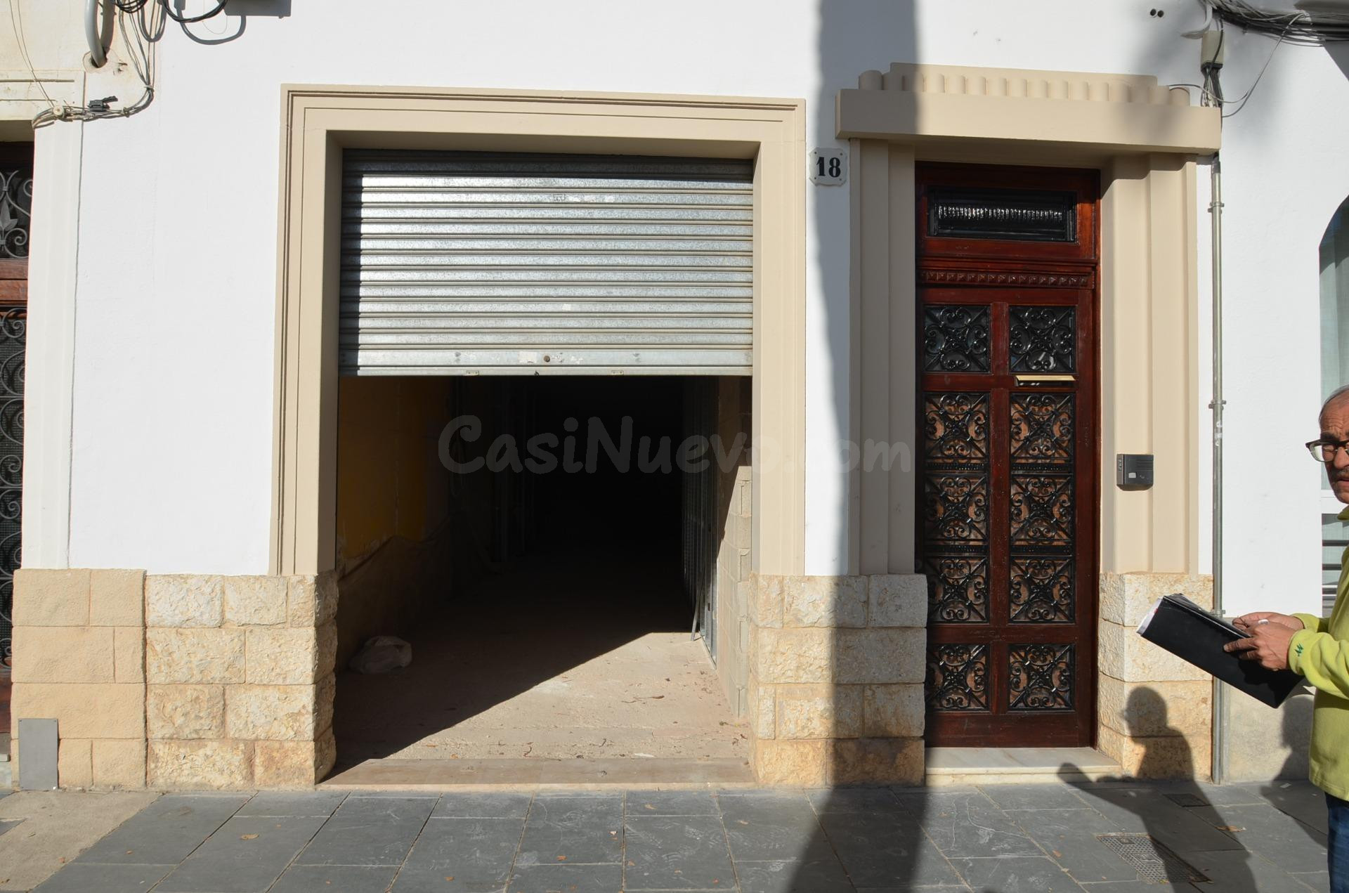 Local comercial en alquiler en Passeig del Carme, al lado de - foto 4