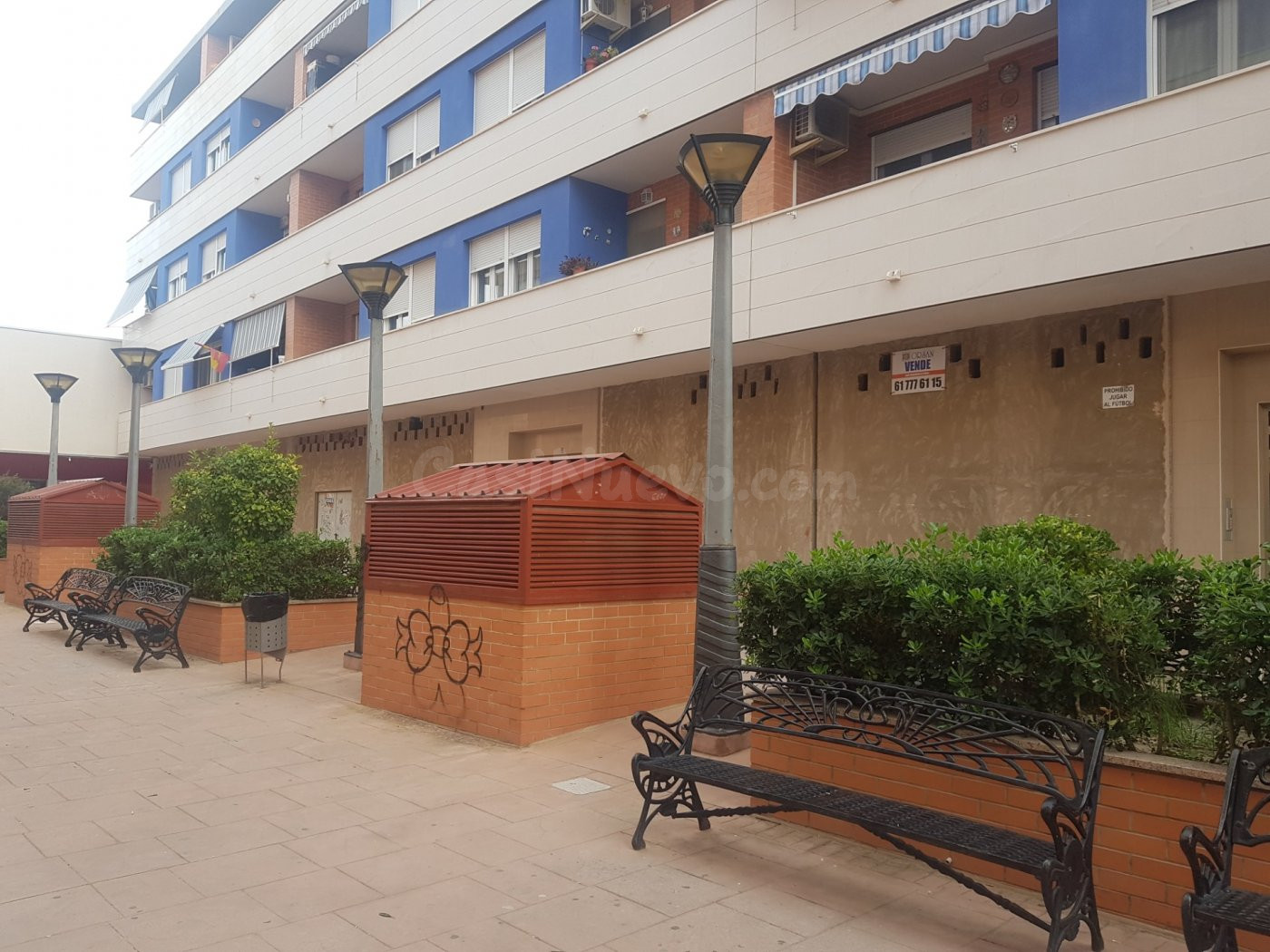 Local comercial con 14 metros de fachada - foto 2