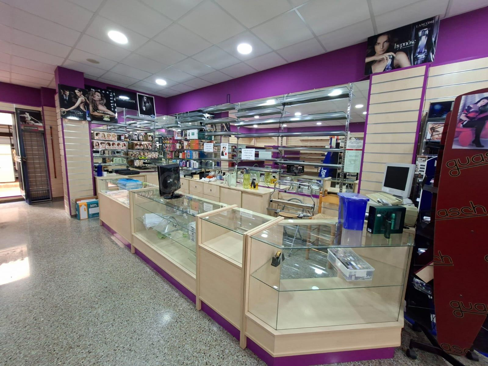 Local comercial en alquiler perfecto para negocio. - foto 2