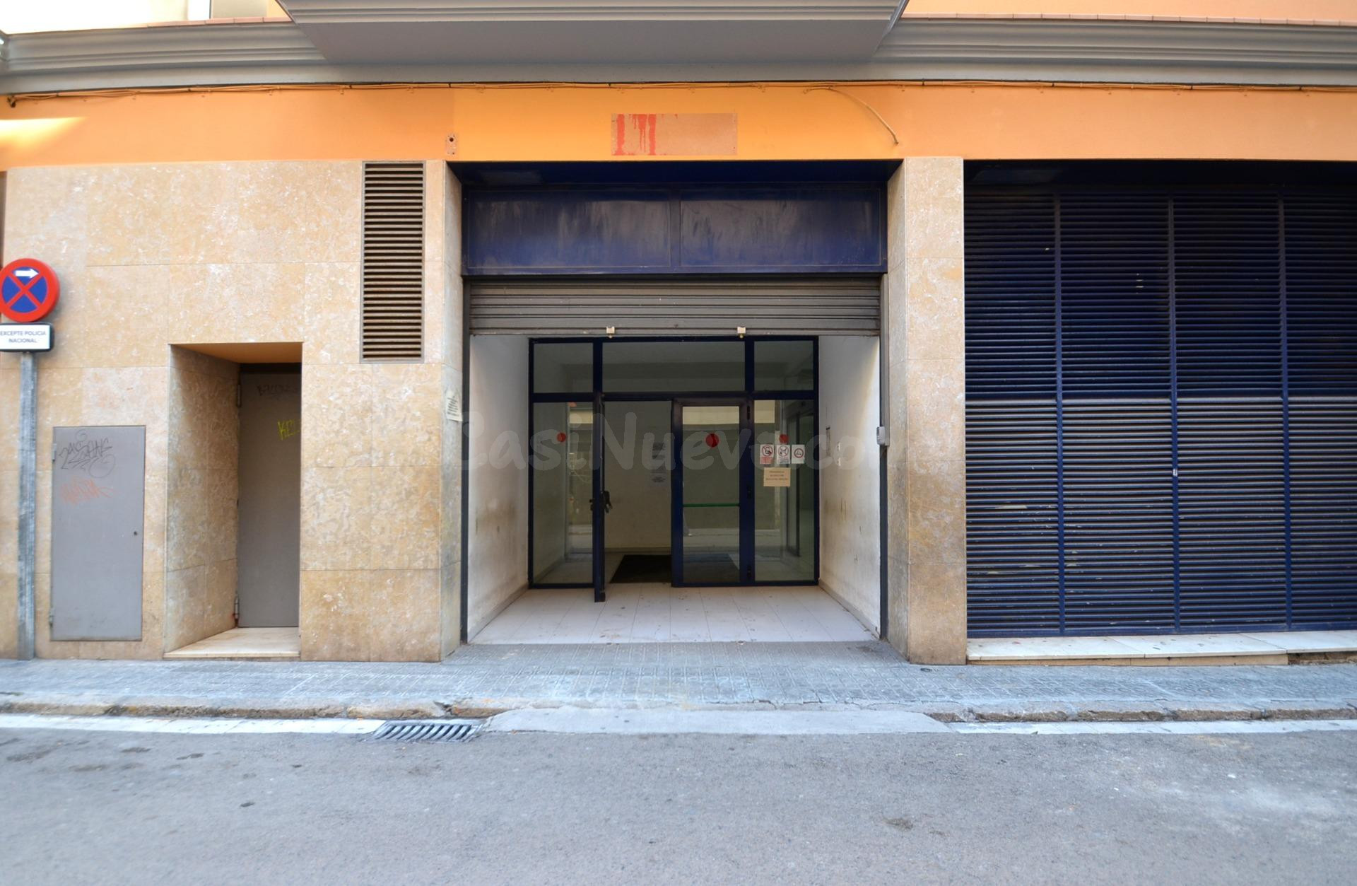 ¡Oportunidad estratégica! Exclusivo local de alquiler en el centro de Vilanova
