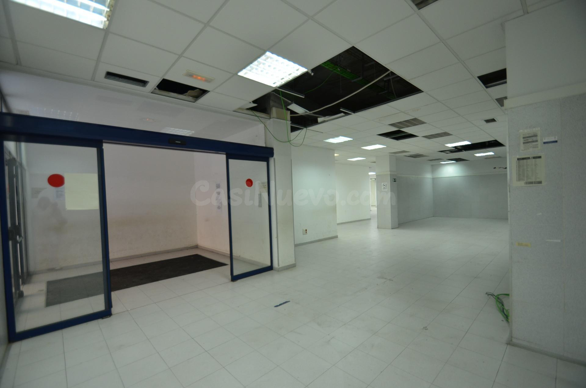¡Oportunidad estratégica! Exclusivo local de alquiler en el  - foto 4
