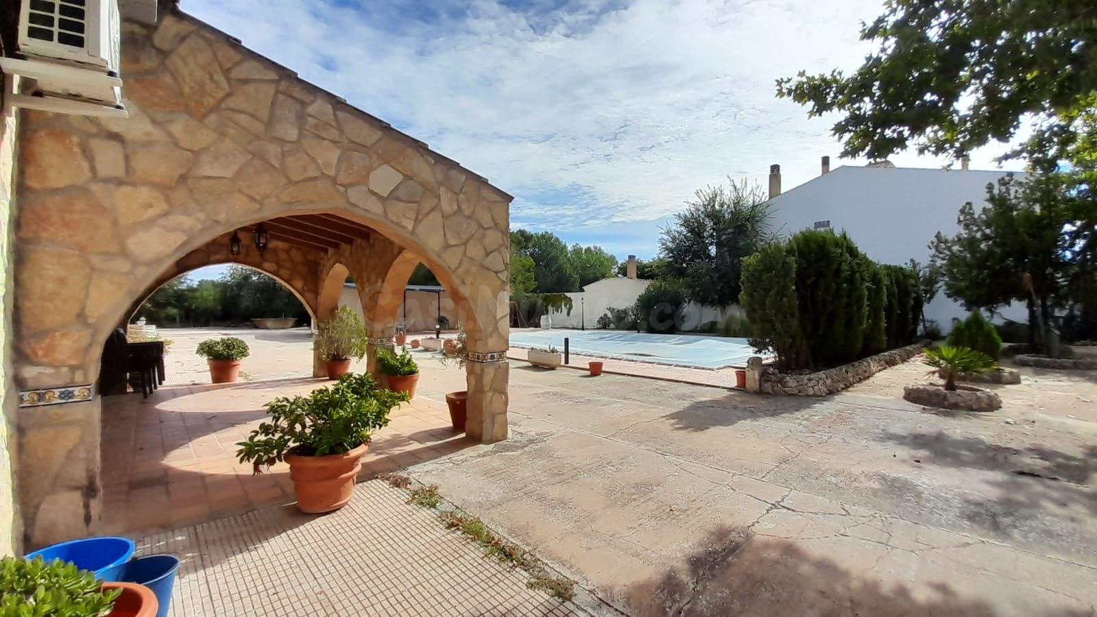 Compre hoy este chalet por debajo de su valor de mercado y d - foto 4