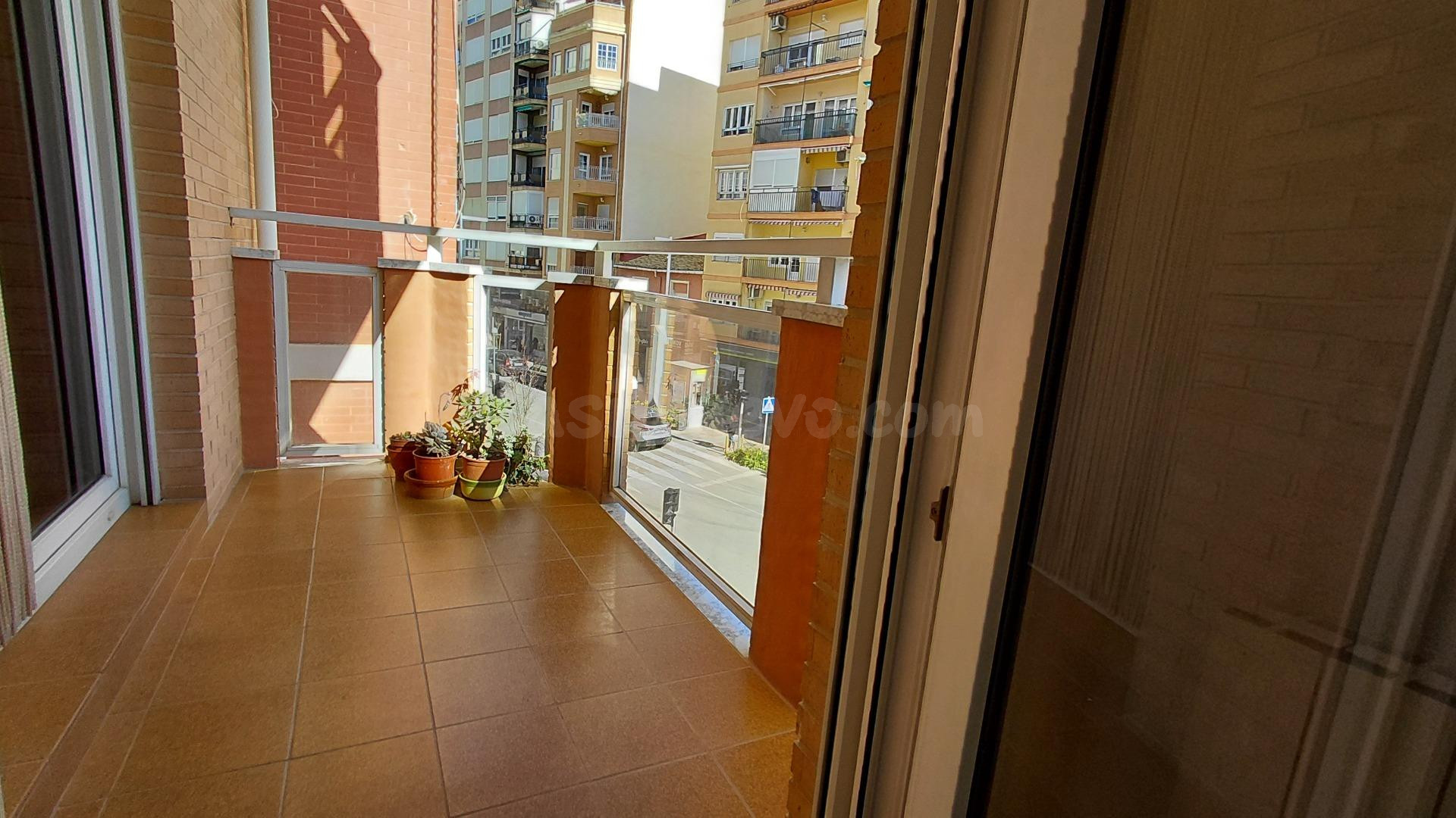 Vivienda en Venta en Avenida Constitución – Amplia, Luminosa - foto 4