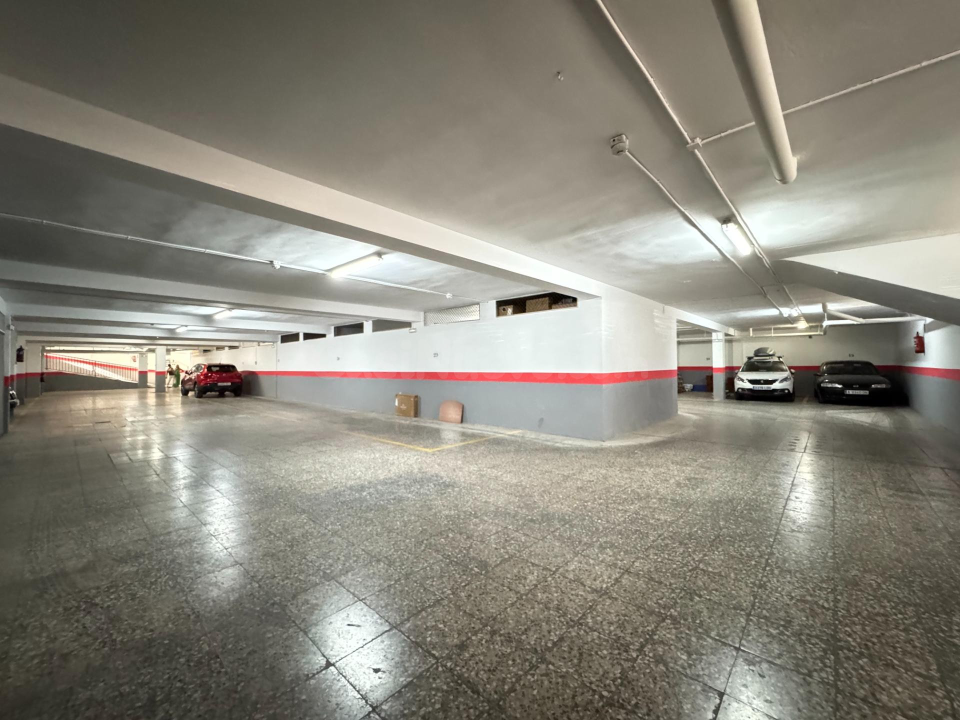 GRAN PLAZA DE GARAJE EN ZONA PABLO IGLESIAS - foto 5
