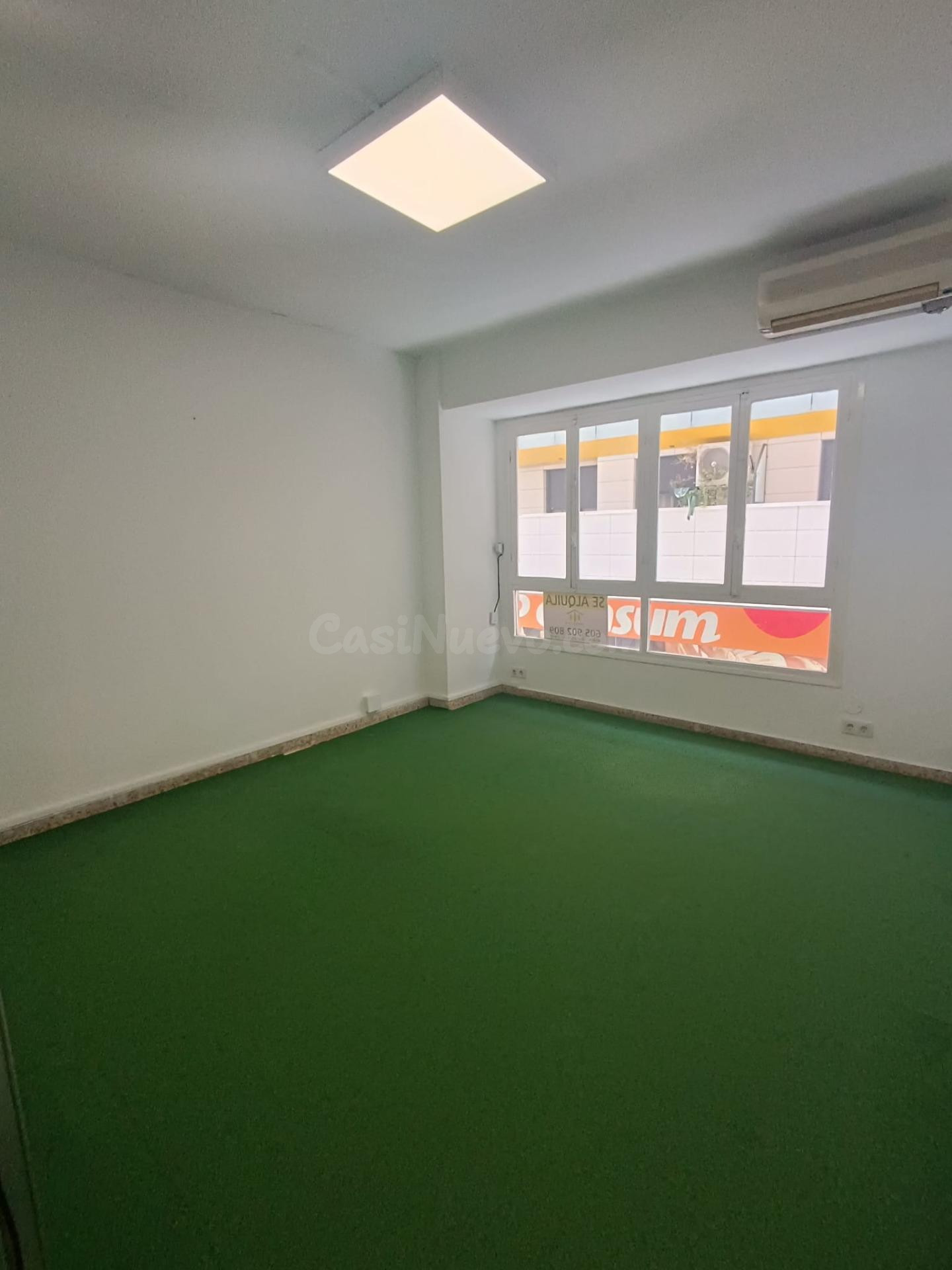 Local en entreplanta en pleno centro de Elda, ideal para ofi - foto 3