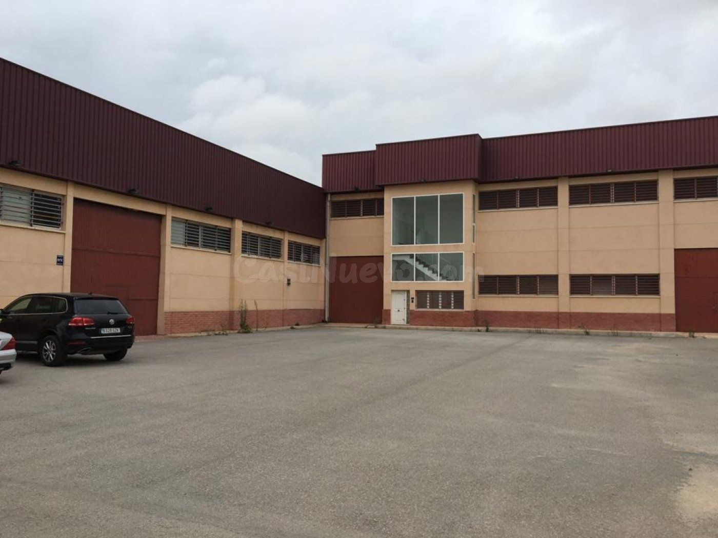 Nave industrial 3000m² en venta - Alzabares - foto 3