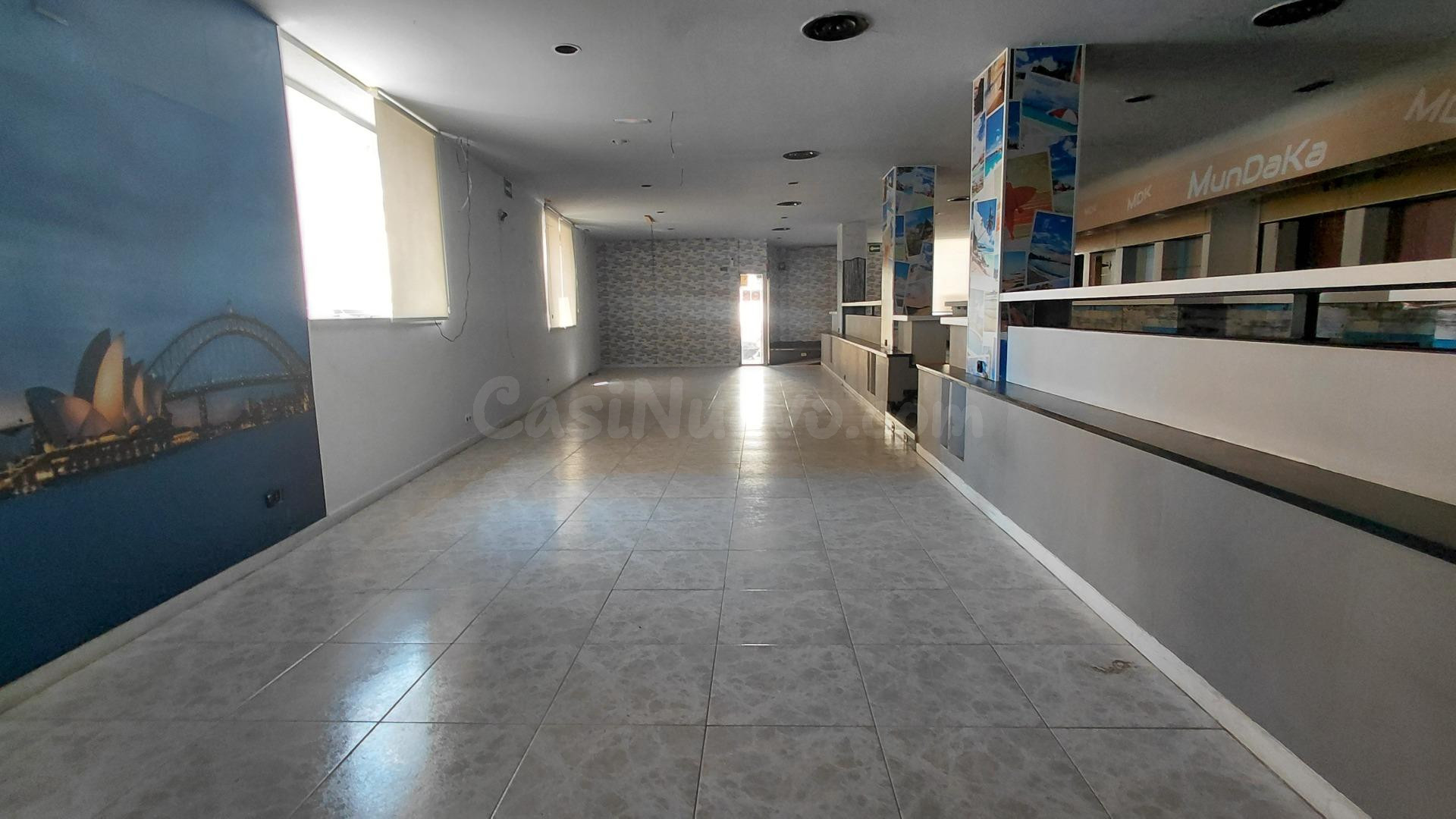 LOCAL COMERCIAL EN ESQUINA DE 228 m2 CON MÚLTIPLES POSIBILID - foto 2
