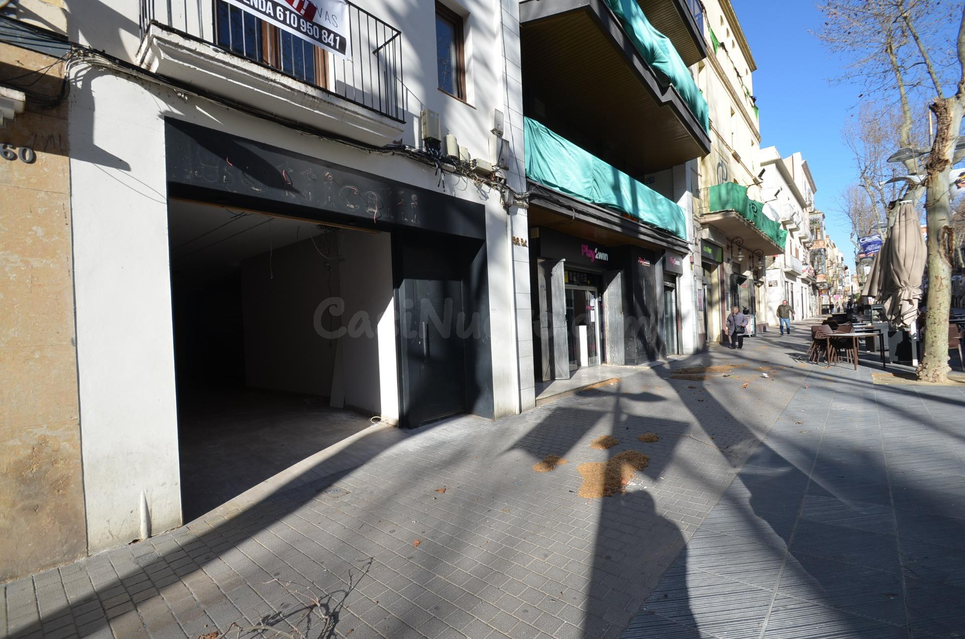 Posicione su marca donde están los mejores.LOCAL VIP EN LA R - foto 3