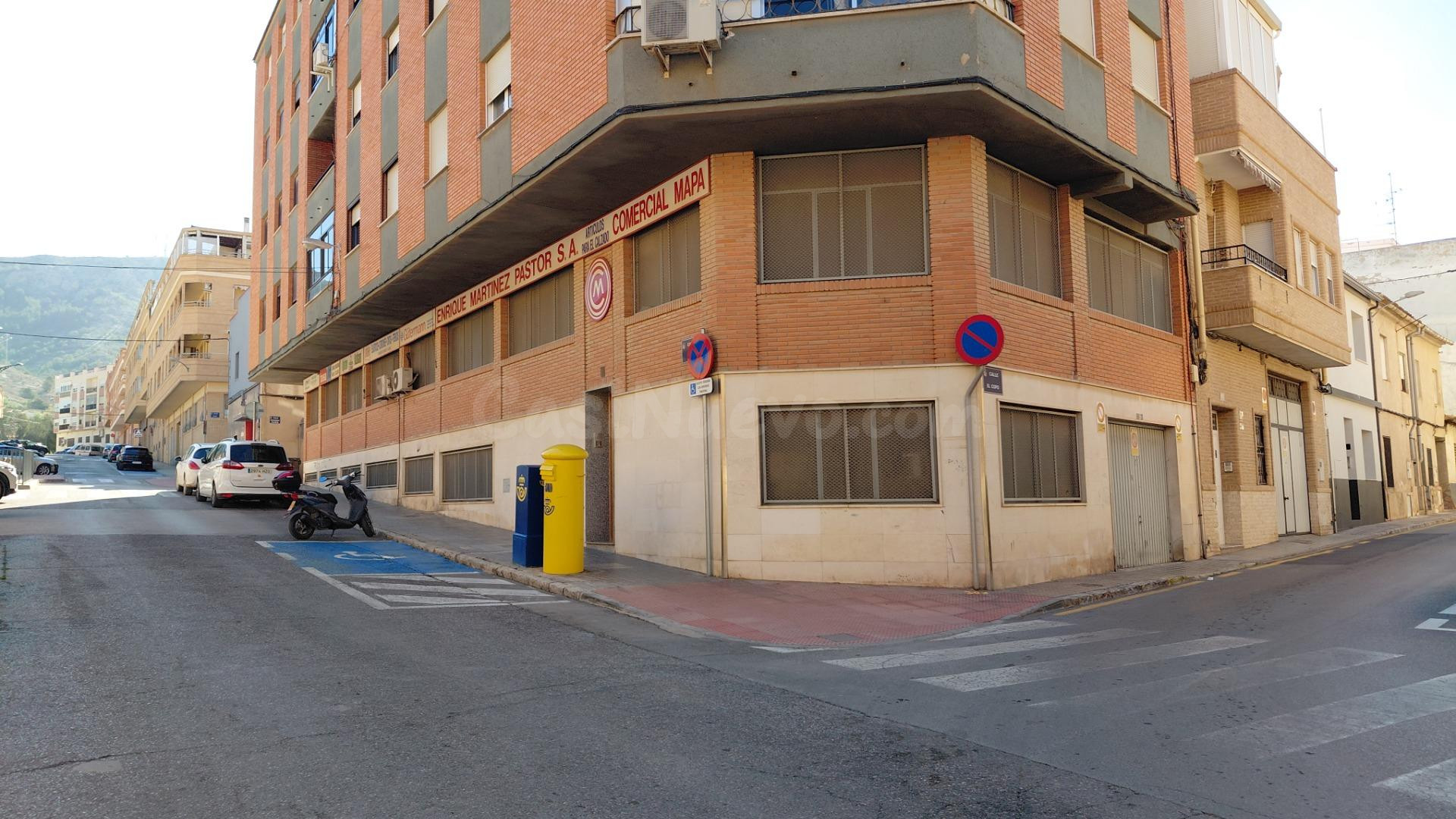 Magnífico local comercial en venta o alquiler con una ubicac - foto 2