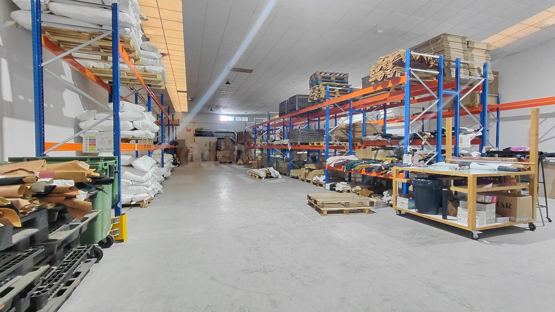 Nave industrial en venta en el Polígono Industrial El Rubial - foto 4