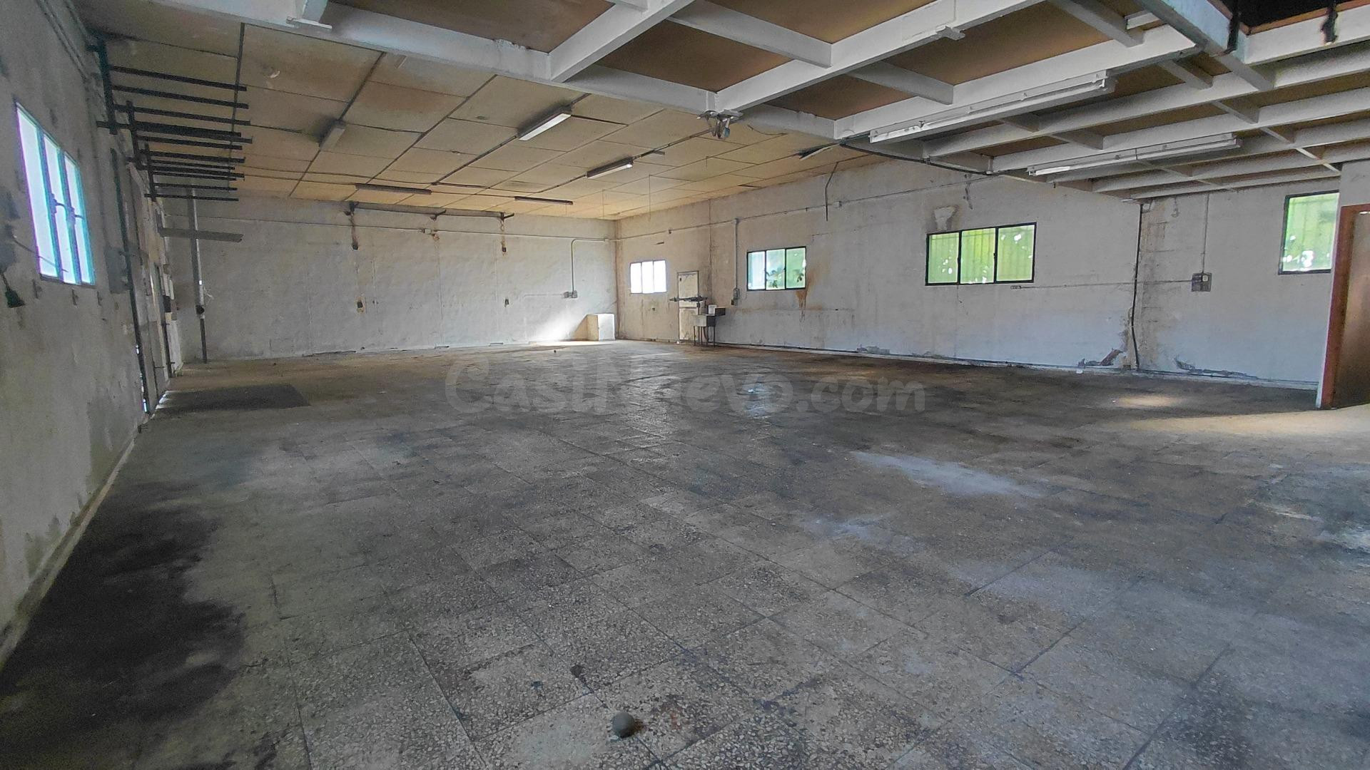 NAVE INDUSTRIAL EN VENTA EN ALTOS DE LA CONDOMINA – VILLENA - foto 2