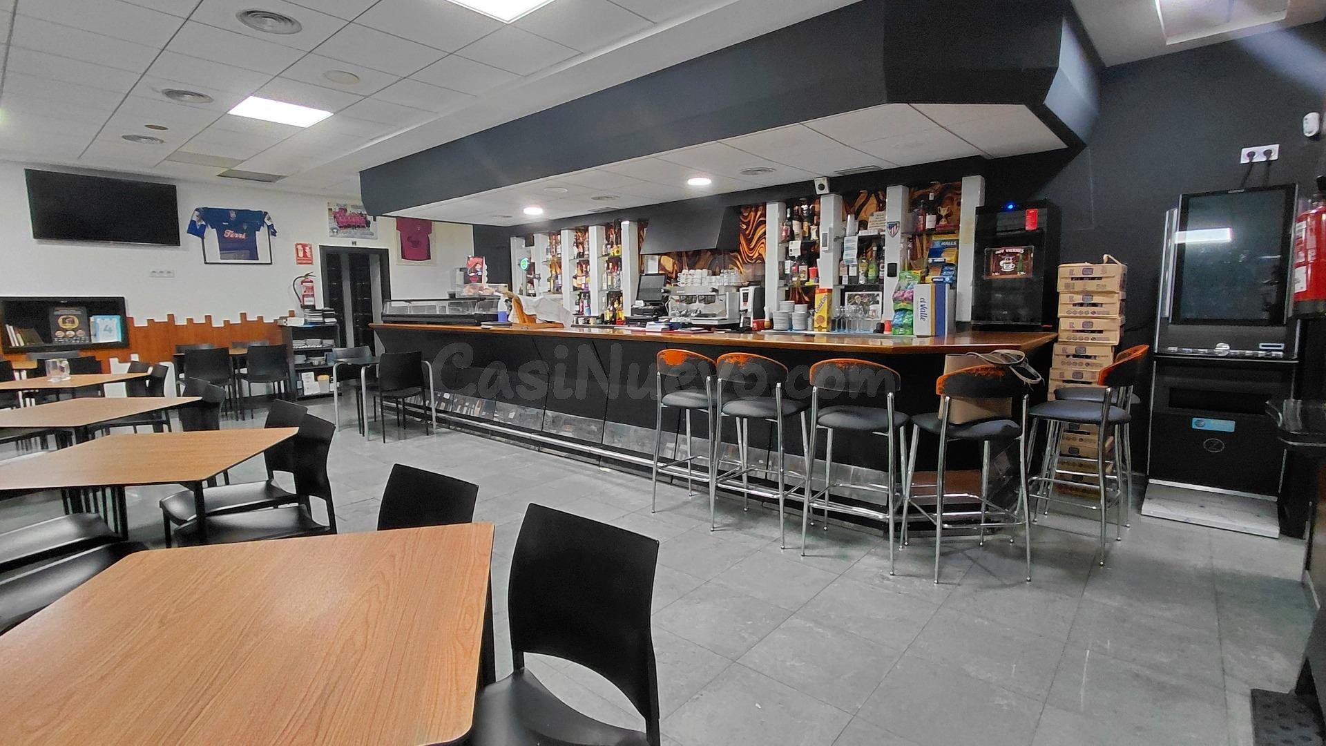☕ ¡SE TRASPASA CAFETERÍA EN PLENO FUNCIONAMIENTO! - foto 3