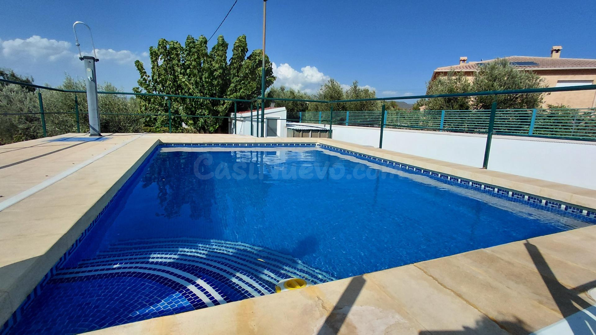 Casa de campo en perfecto estado, con piscina, huerto, garaj - foto 2