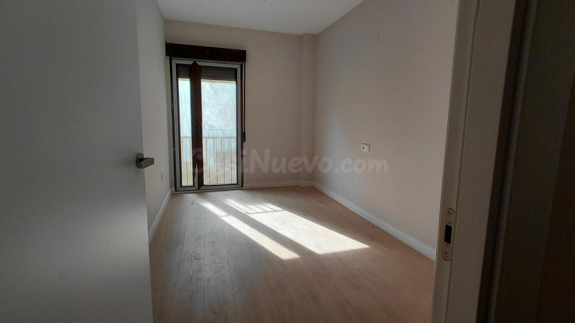 Vivienda a estrenar en primera planta, situada en una ubicac - foto 4