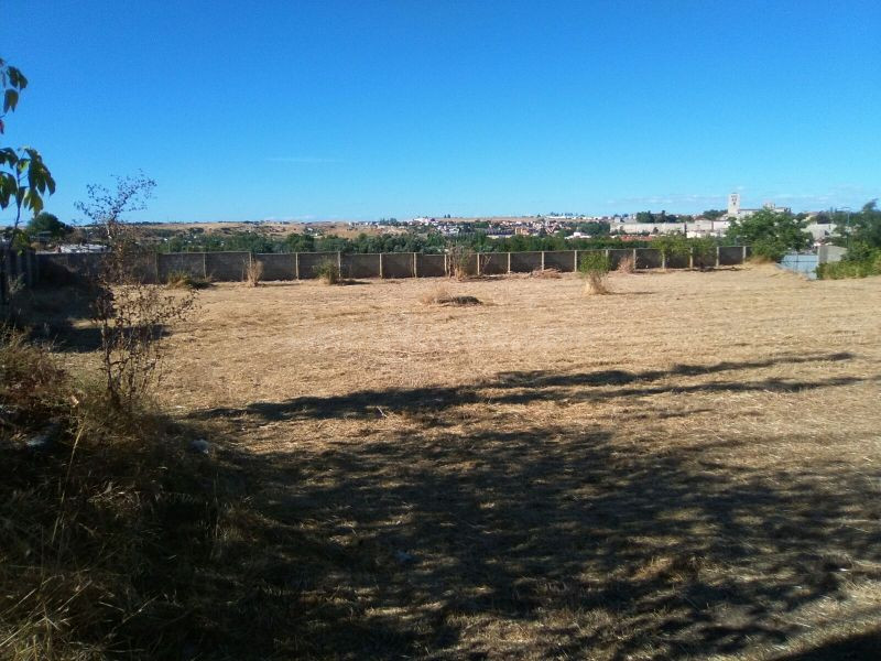 VENTA DE FINCA/SOLAR EN ZAMORA ZONA SAN FRONTIS CON construc