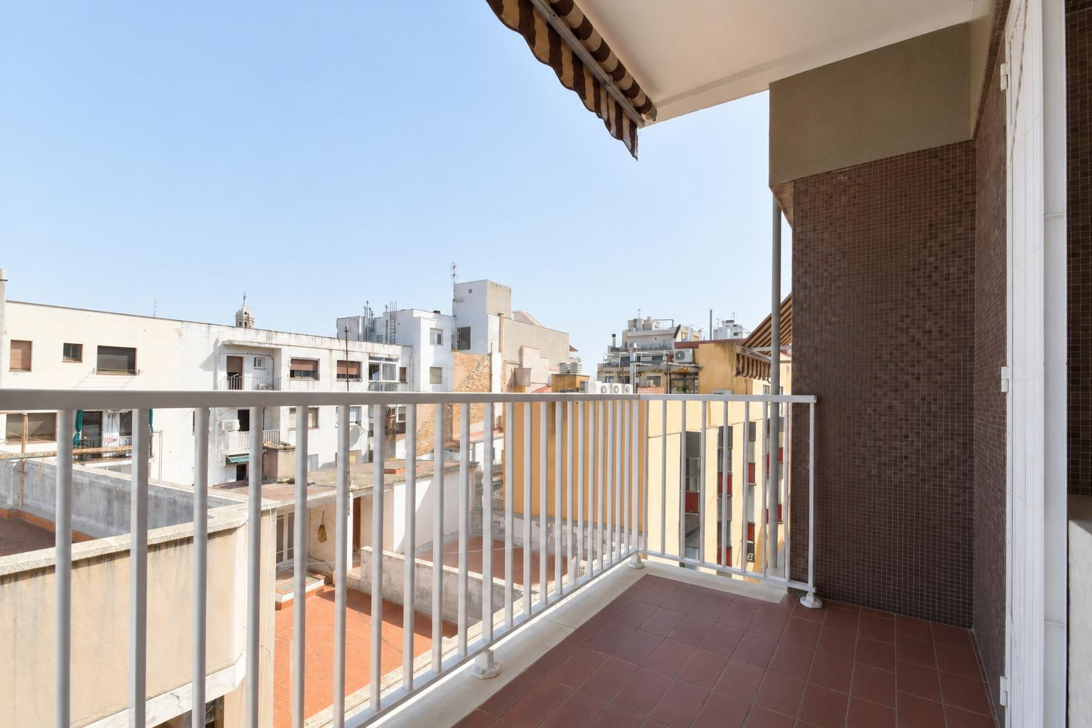 Espectacular piso de 115 m2 útiles junto a la Rambla Princip