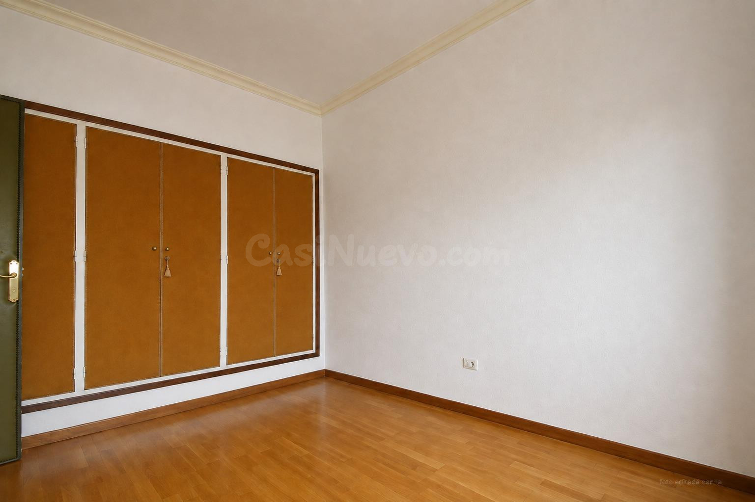 Espectacular piso de 115 m2 útiles junto a la Rambla Princip - foto 5