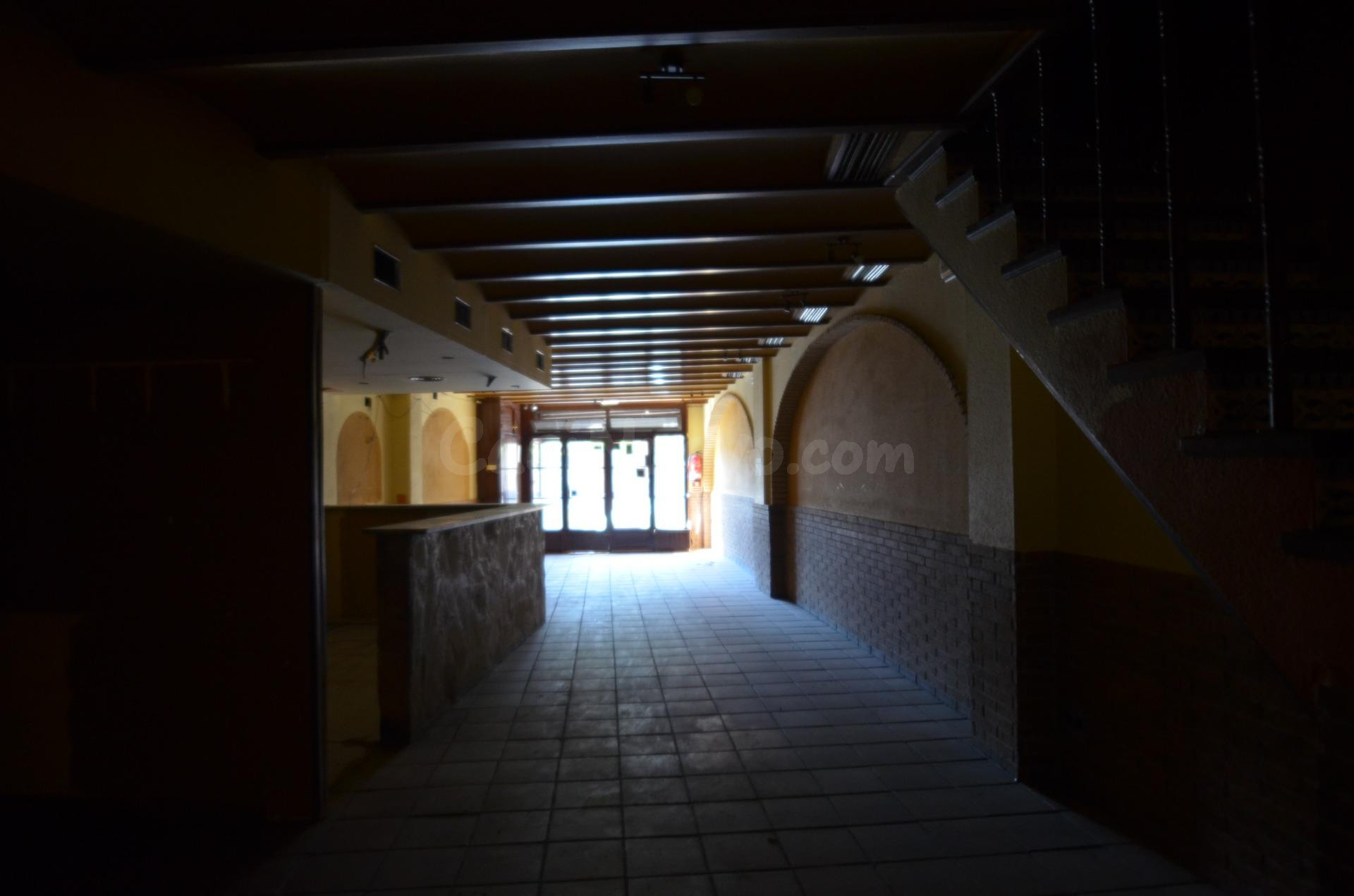 Oportunidad Única en el Centro de Vilanova: Local de 136 m2  - foto 3