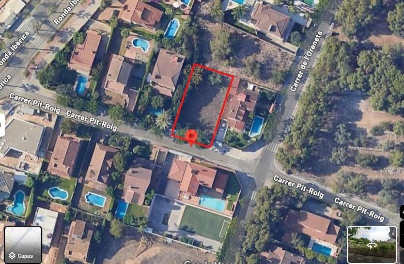 EXCLUSIVA PARCELA URBANA EN LA MEJOR ZONA DE VILANOVA – ZONA