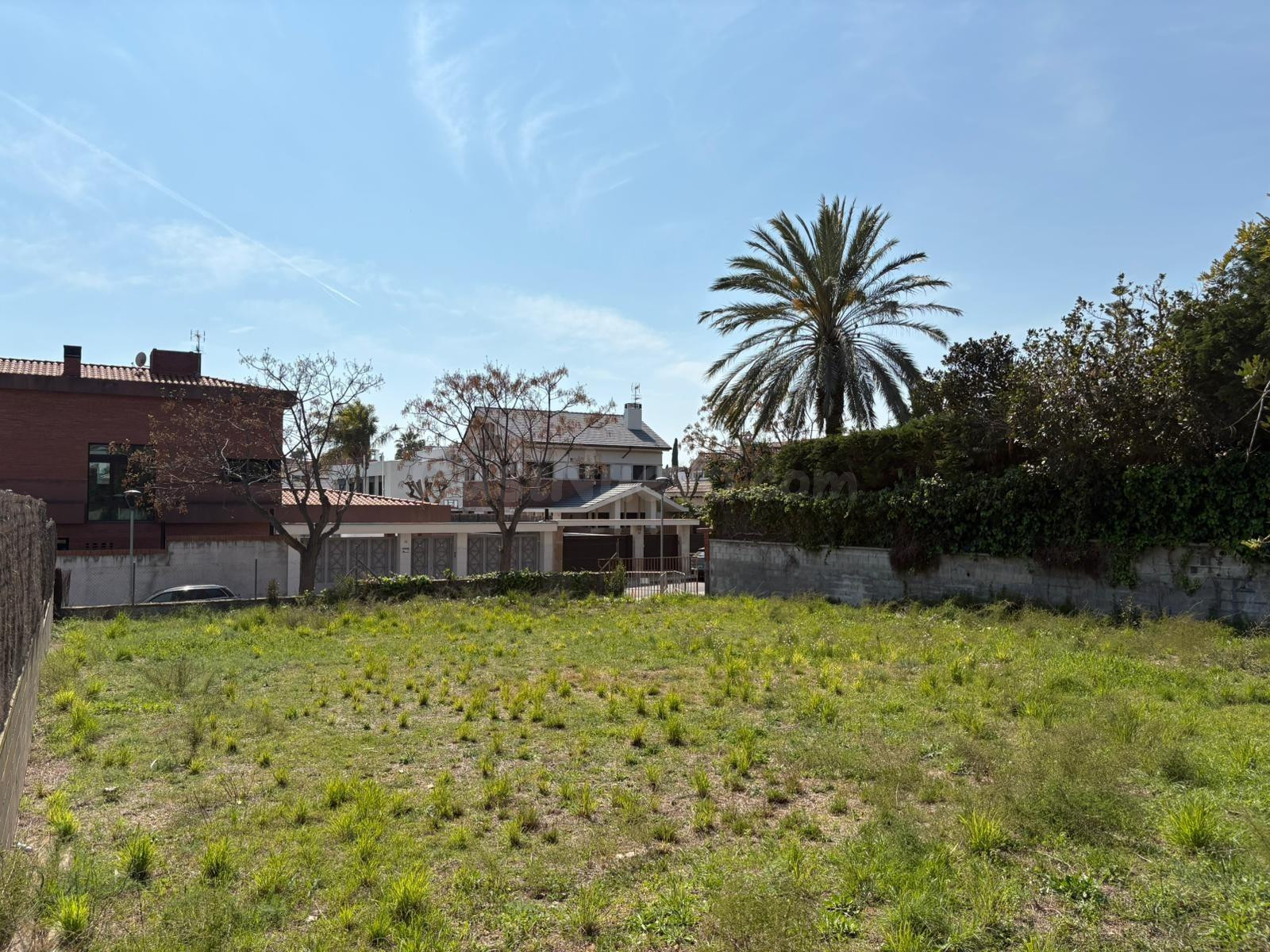 EXCLUSIVA PARCELA URBANA EN LA MEJOR ZONA DE VILANOVA – ZONA - foto 3