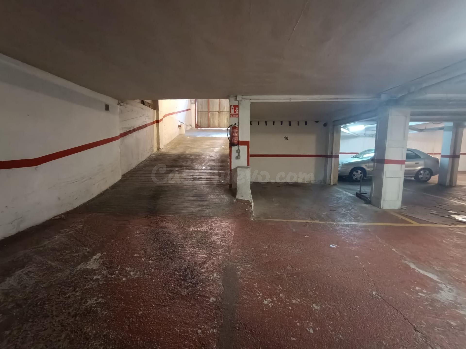 PLAZA DE GARAJE Y TRASTERO EN VENTA EN LOS BLOQUES - foto 2
