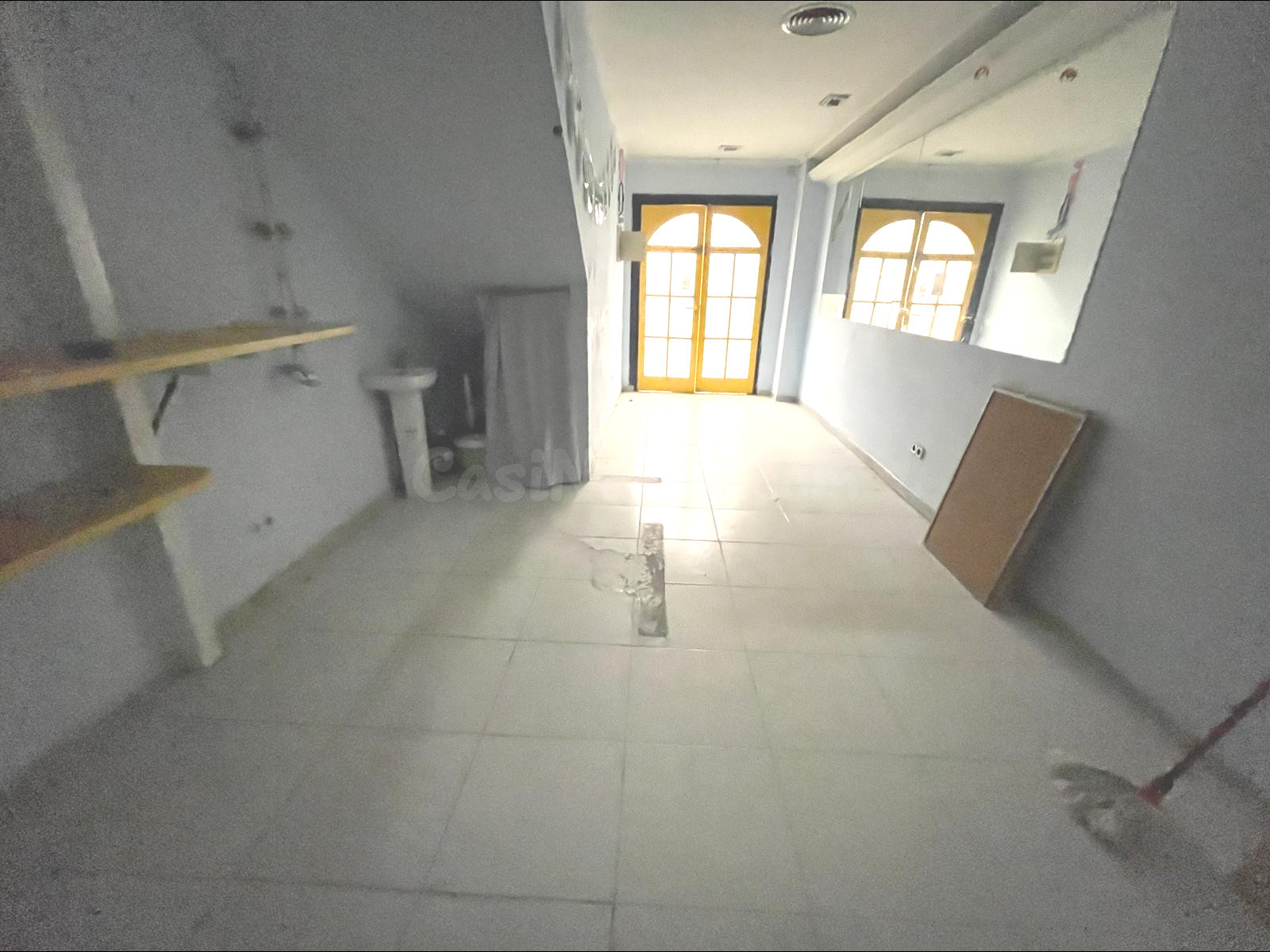 LOCAL COMERCIAL EN ALQUILER - foto 4