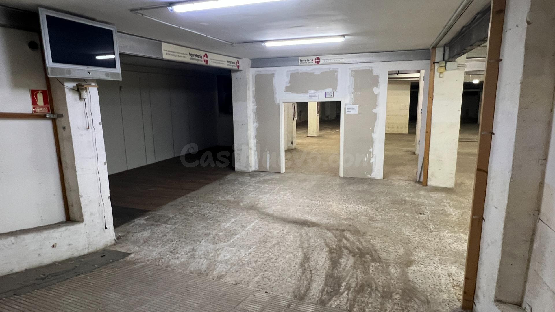 Local sótano en alquiler en Elche - foto 4