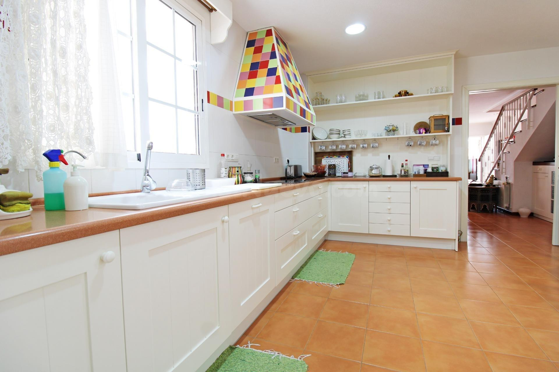 ADOSADO DE 4 habitaciones EN NUEVO ALTABIX - foto 4
