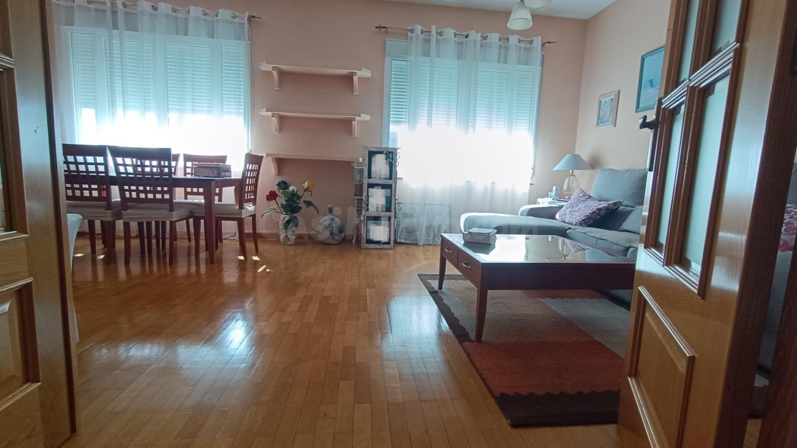 VENTA DE PISO EN ZAMORA EN ZONA CENTRO/TRES CRUCES, 4 DORMIT - foto 3