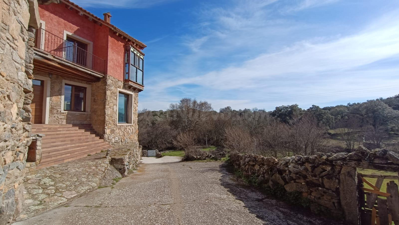 VENTA O SOCIEDAD DE HOTEL RURAL EN ARCILLO (ZONA DE SAYAGO-Z - foto 5