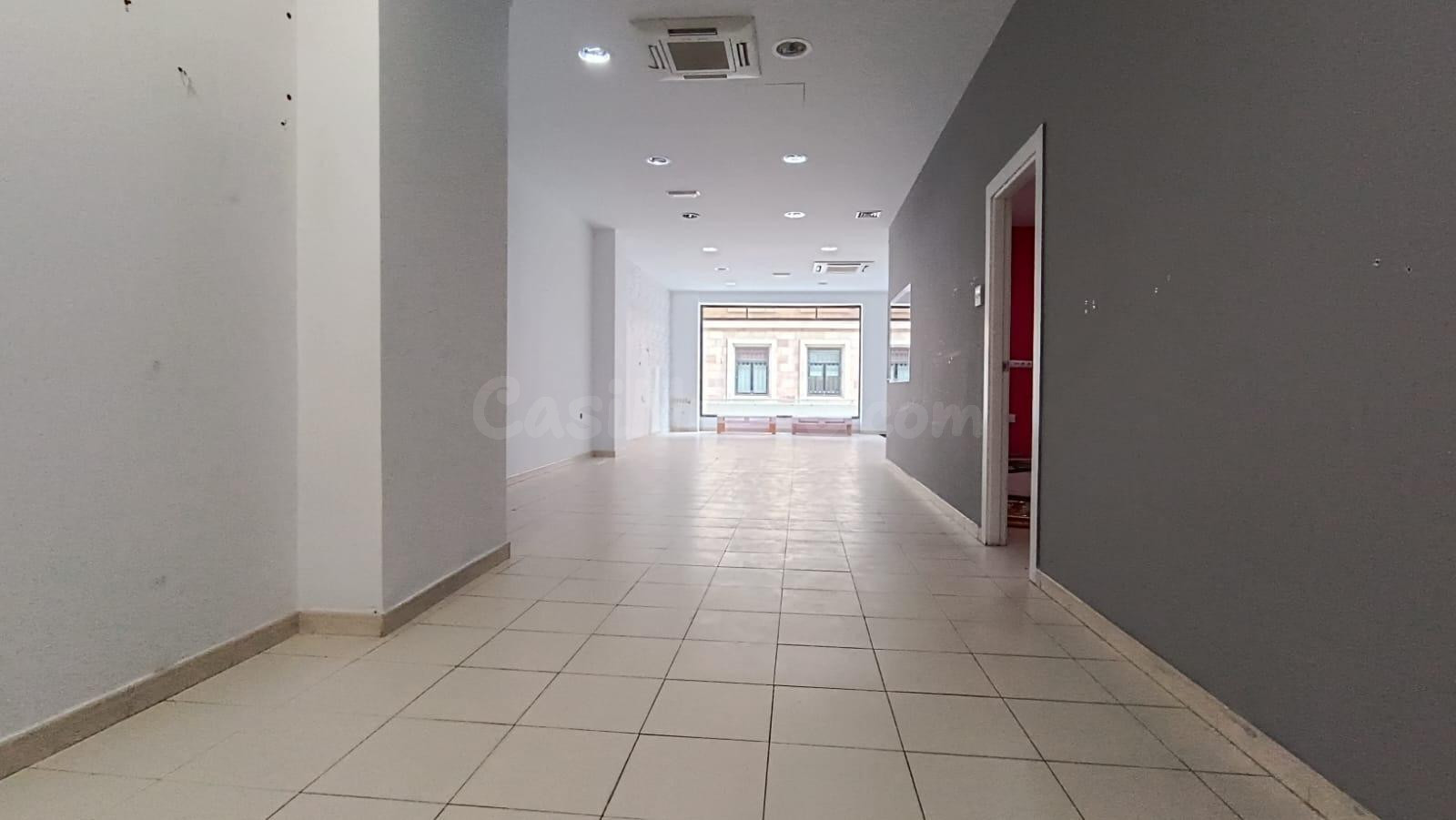 LOCAL EN VENTA EN ZONA CENTRO DE ZAMORA (PLAZA DEL GOBIERNO) - foto 2
