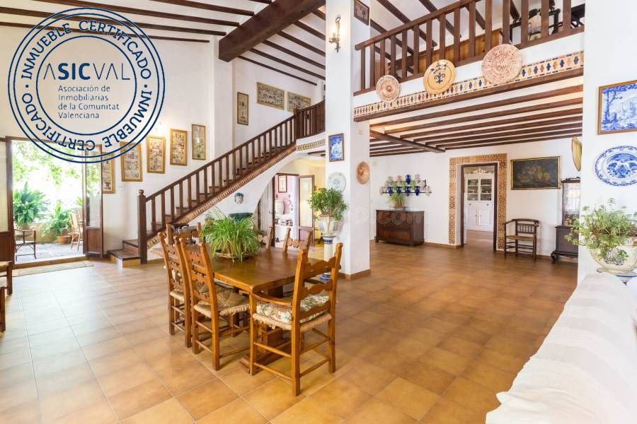 Una gran casa para familias de gusto exquisito - foto 3