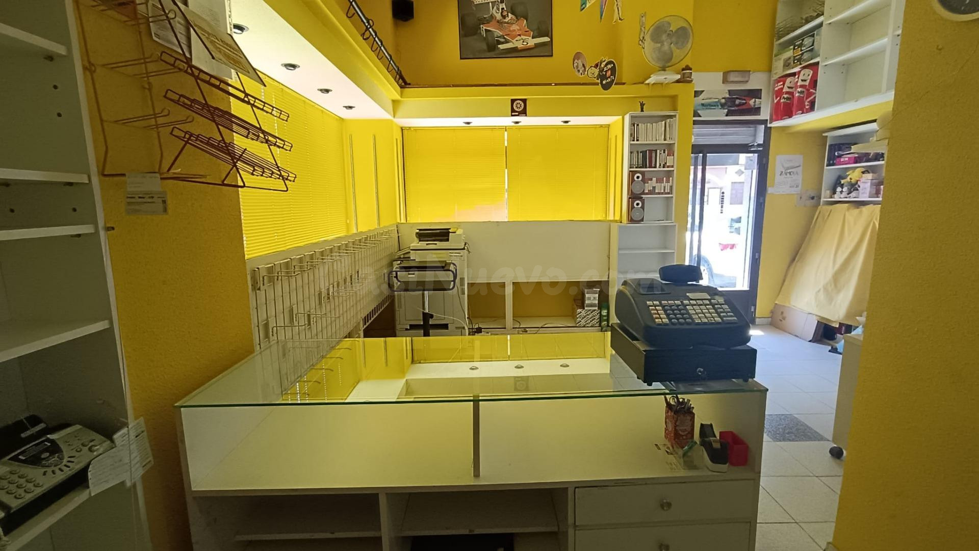 VENTA DE LOCAL Y NEGOCIO (LIBRERÍA) EN ZAMORA ZONA LA VAGUAD - foto 5
