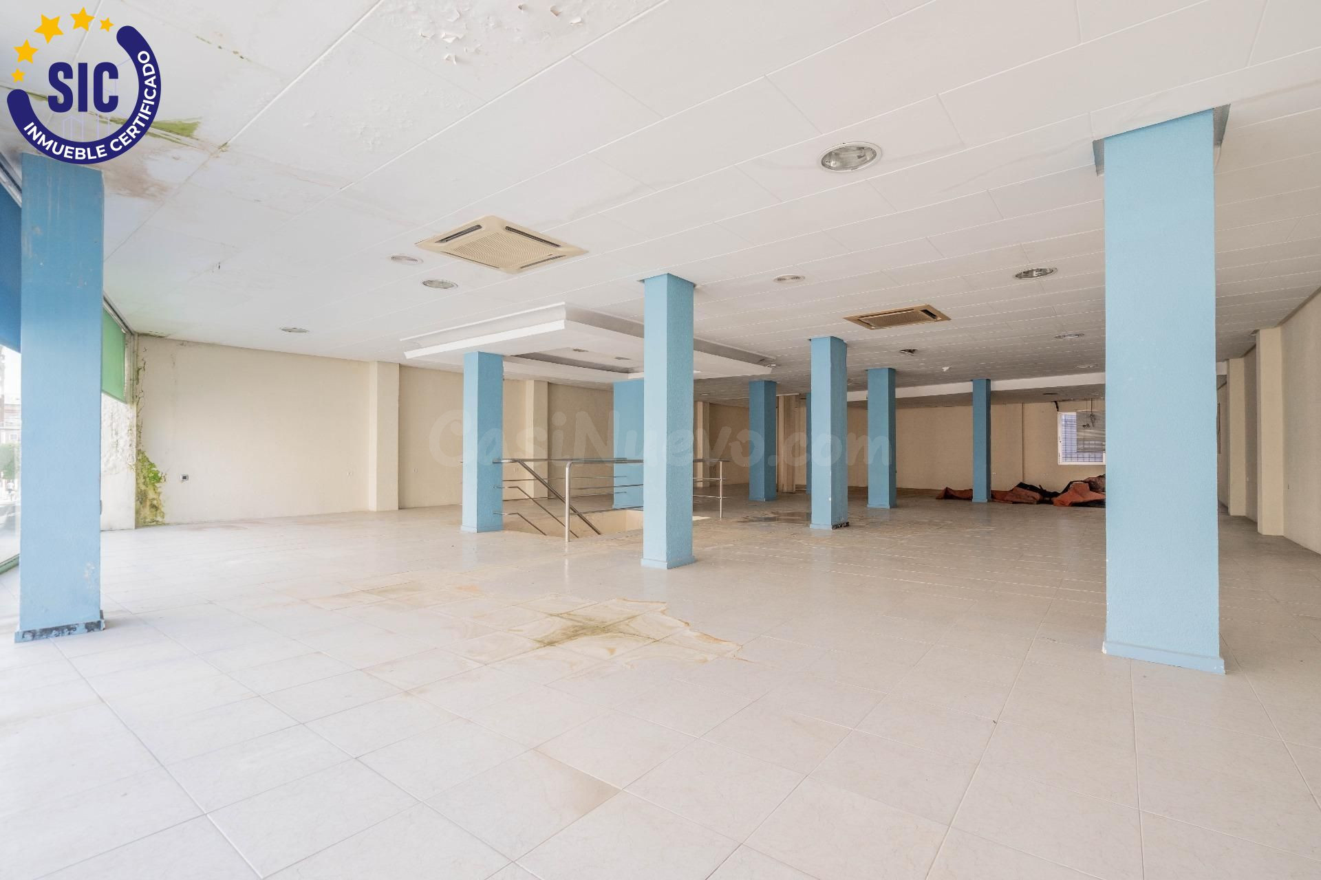 SE VENDE LOCAL COMERCIAL EN AVENIDA PRINCIPAL DE BENETÚSSER - foto 2