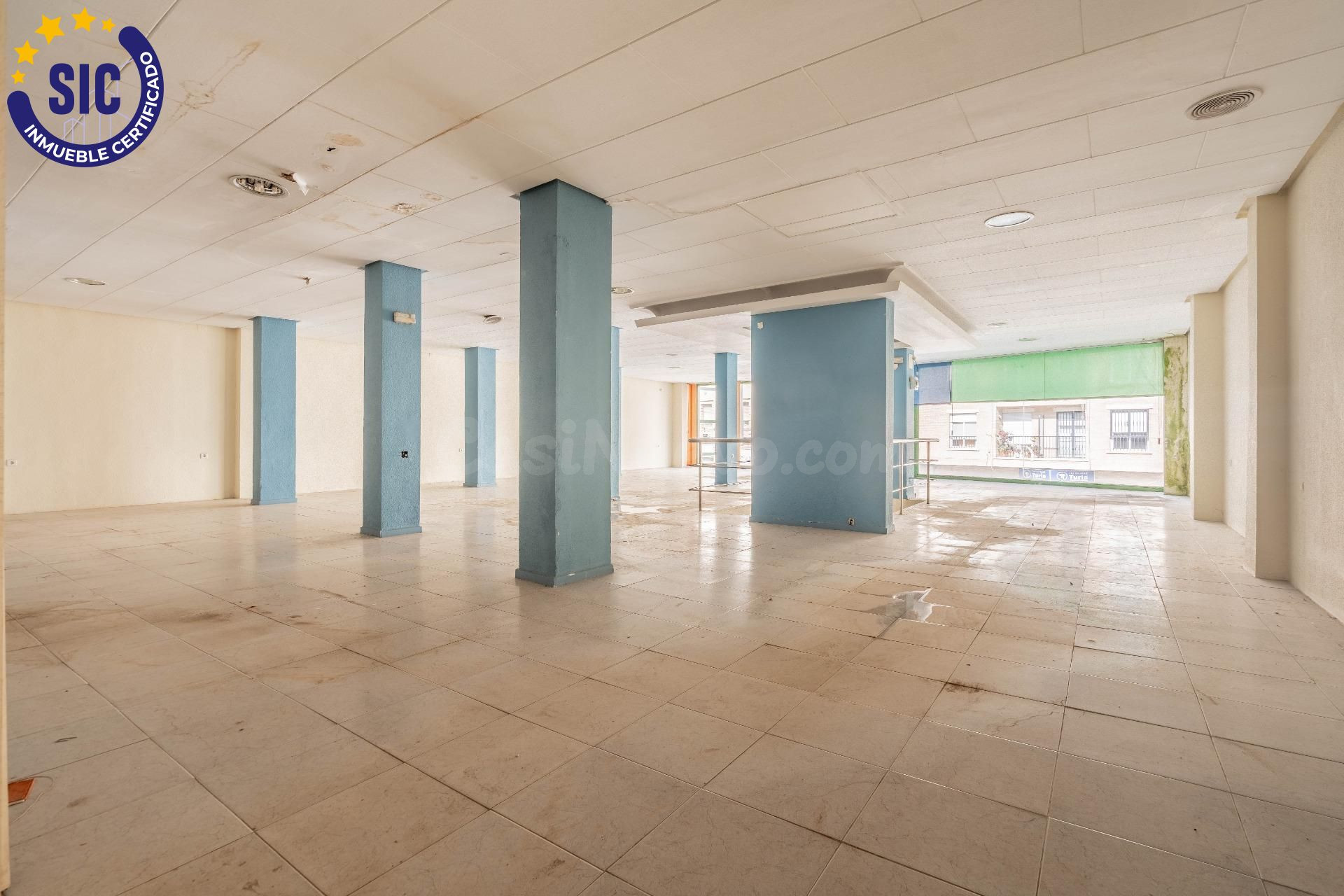 SE VENDE LOCAL COMERCIAL EN AVENIDA PRINCIPAL DE BENETÚSSER - foto 4
