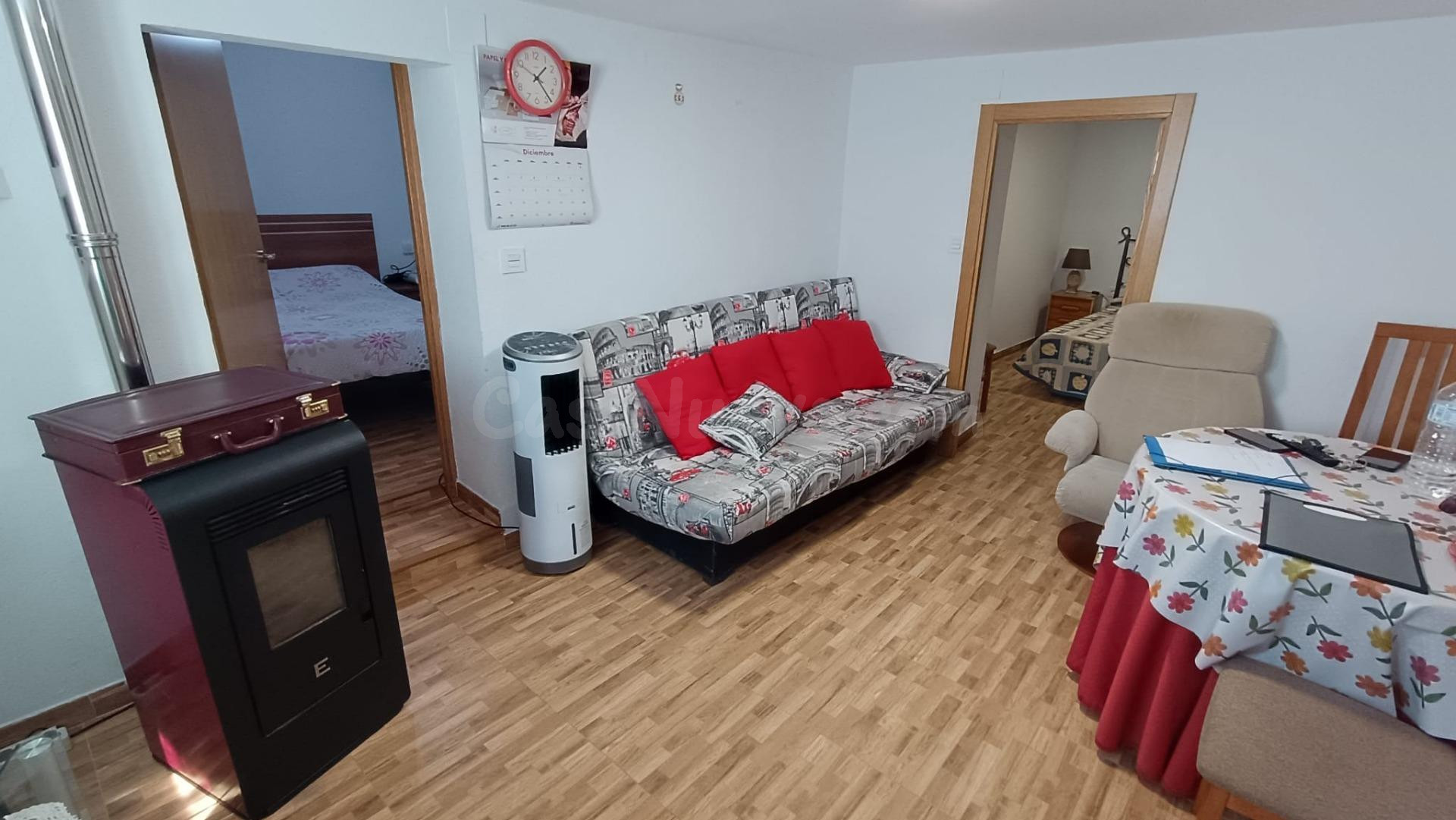 VENTA DE CASA EN ENTRALA (ZAMORA), 4 DORMITORIOS, BAÑO, CHIM - foto 4