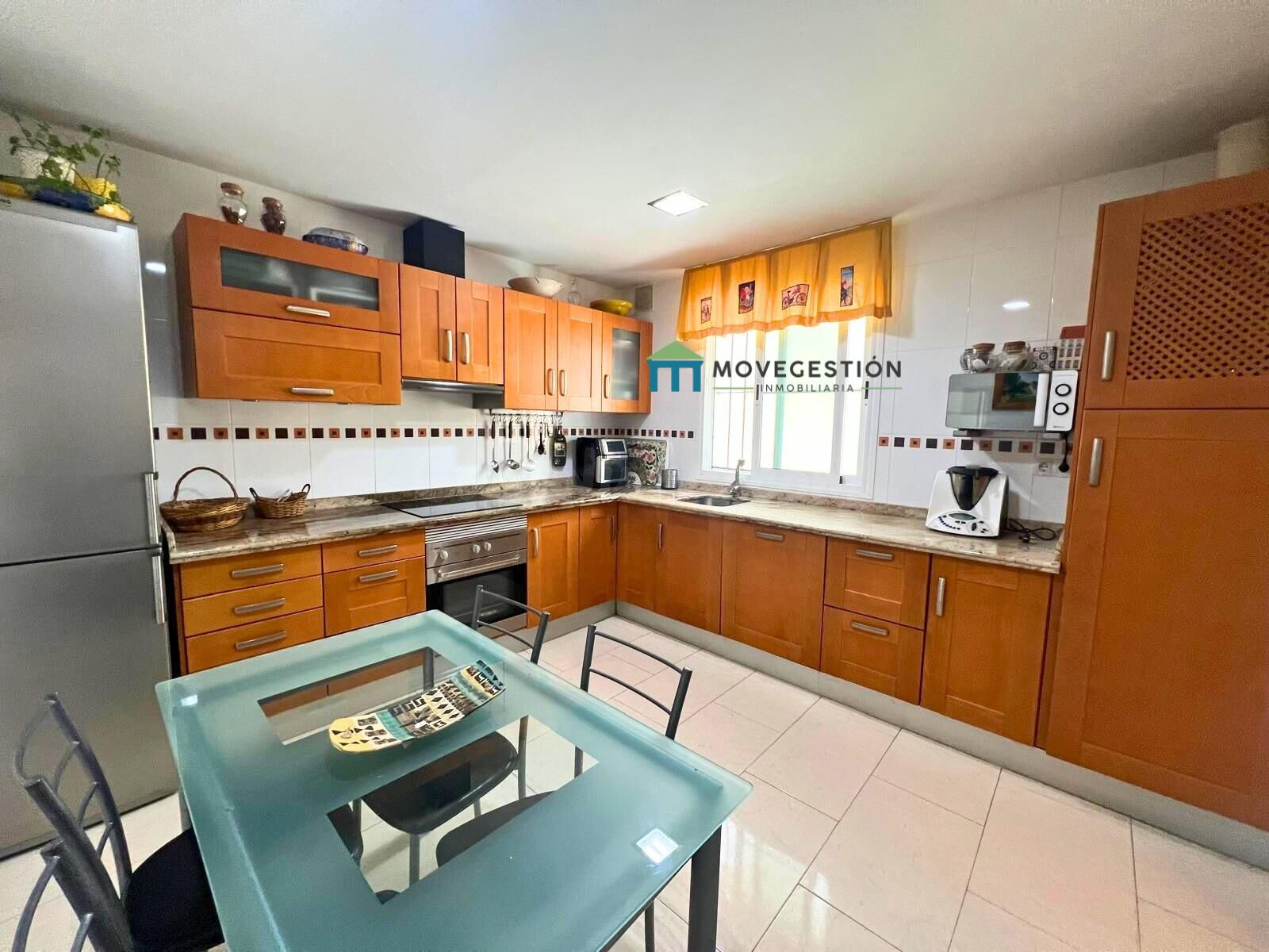 Casa 4 habitaciones 219m² en venta - Centro - foto 4