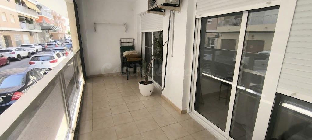 ¡Oportunidad única en Playa del Cura! 116 m2 con vistas al mar y terraza gigante - foto 2