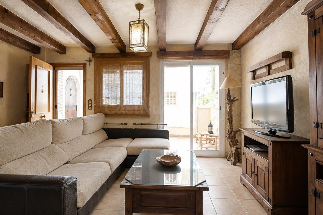 Vivienda en planta baja en Dolores – Encanto rústico, comodi - foto 2