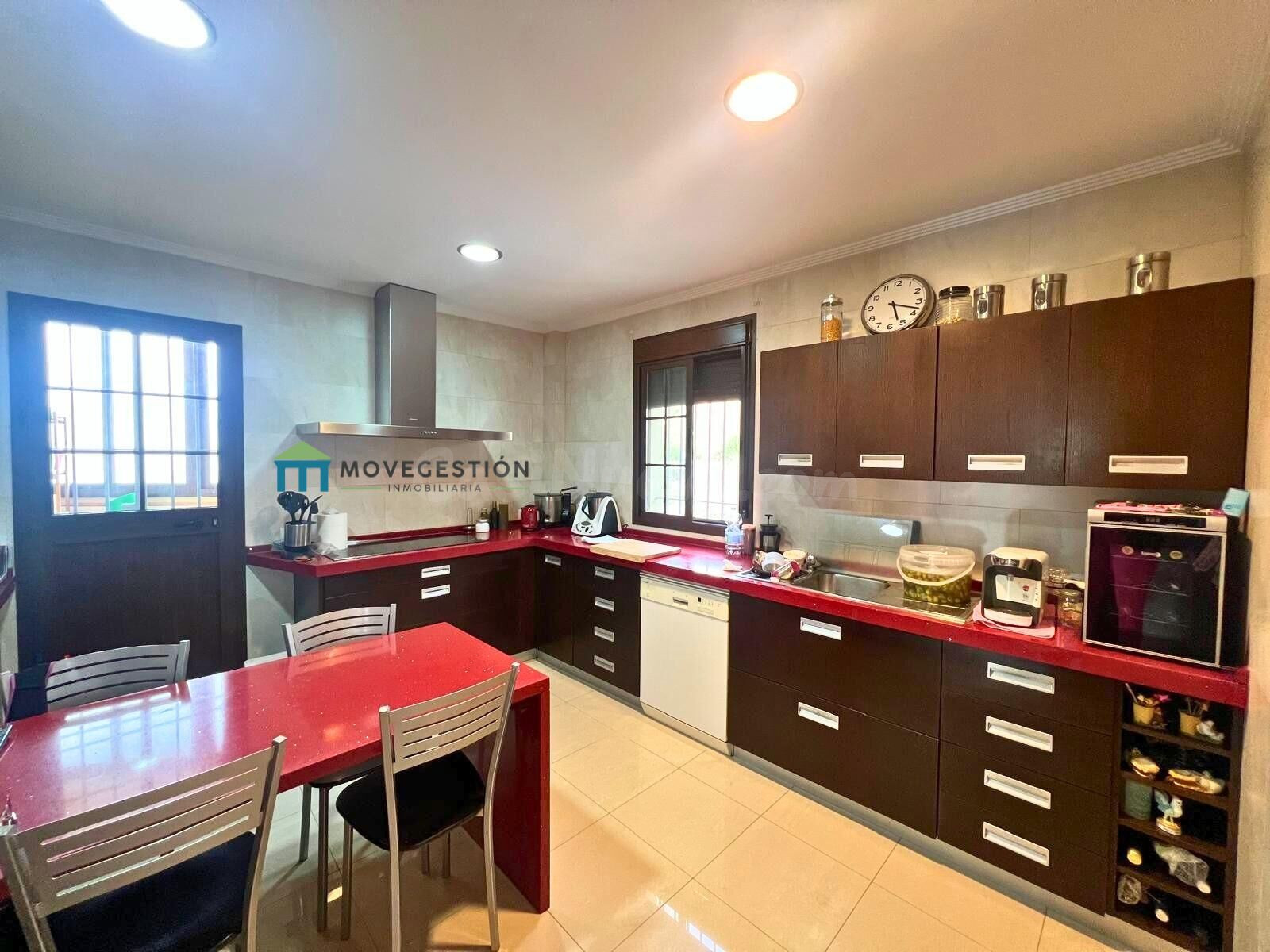 Casa 6 habitaciones 569m² en venta - La vega