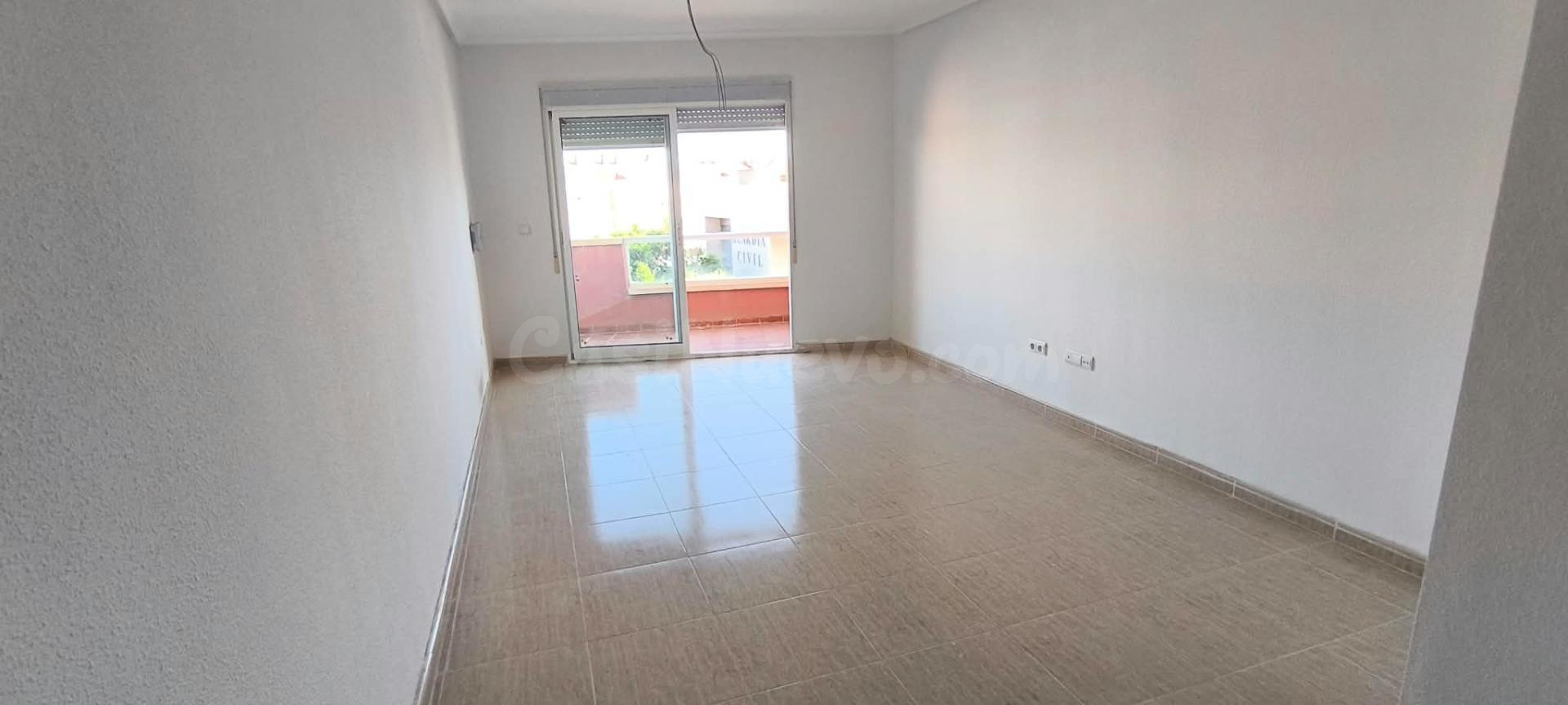 Apartamento a estrenar con alma y luz en Almoradí - foto 2