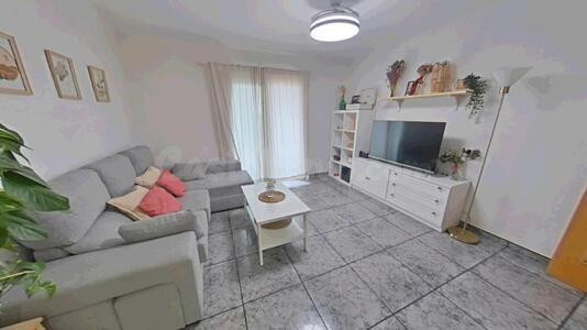 PISO REFORMADO EN FINCA CON ASCENSOR EN CAN FILUÀ