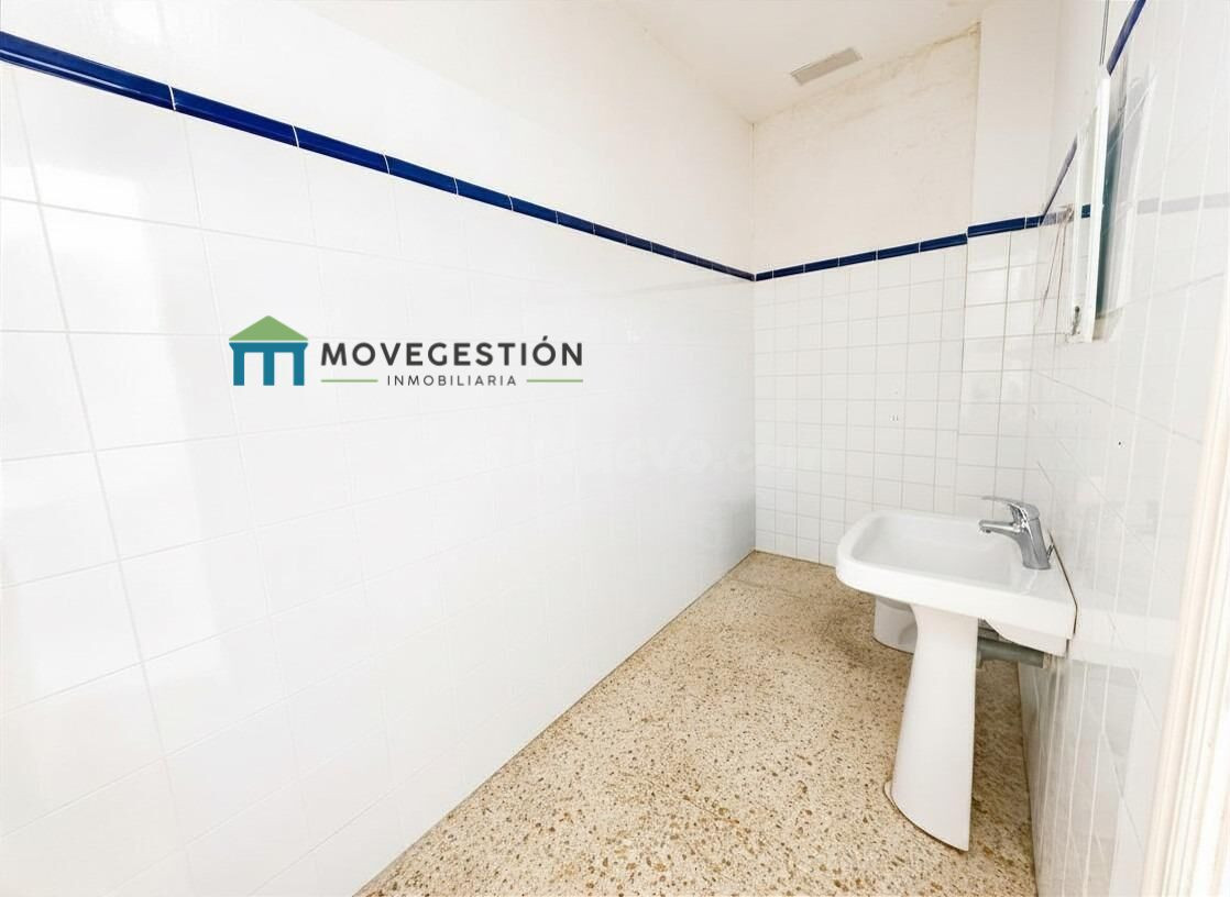 ¡Oportunidad única! Salón comercial ✨ - foto 4