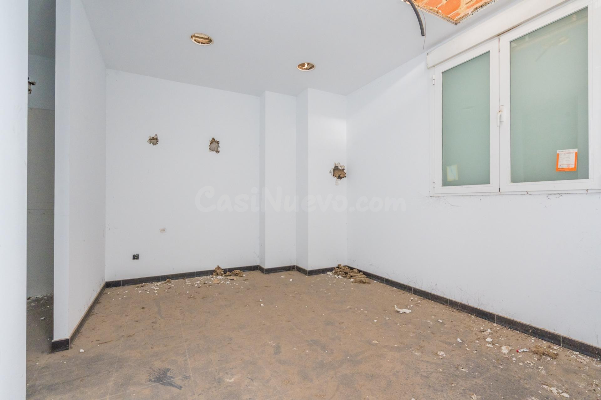 ¡Tu negocio en la arteria principal de Moreras, junto a Ciud - foto 5