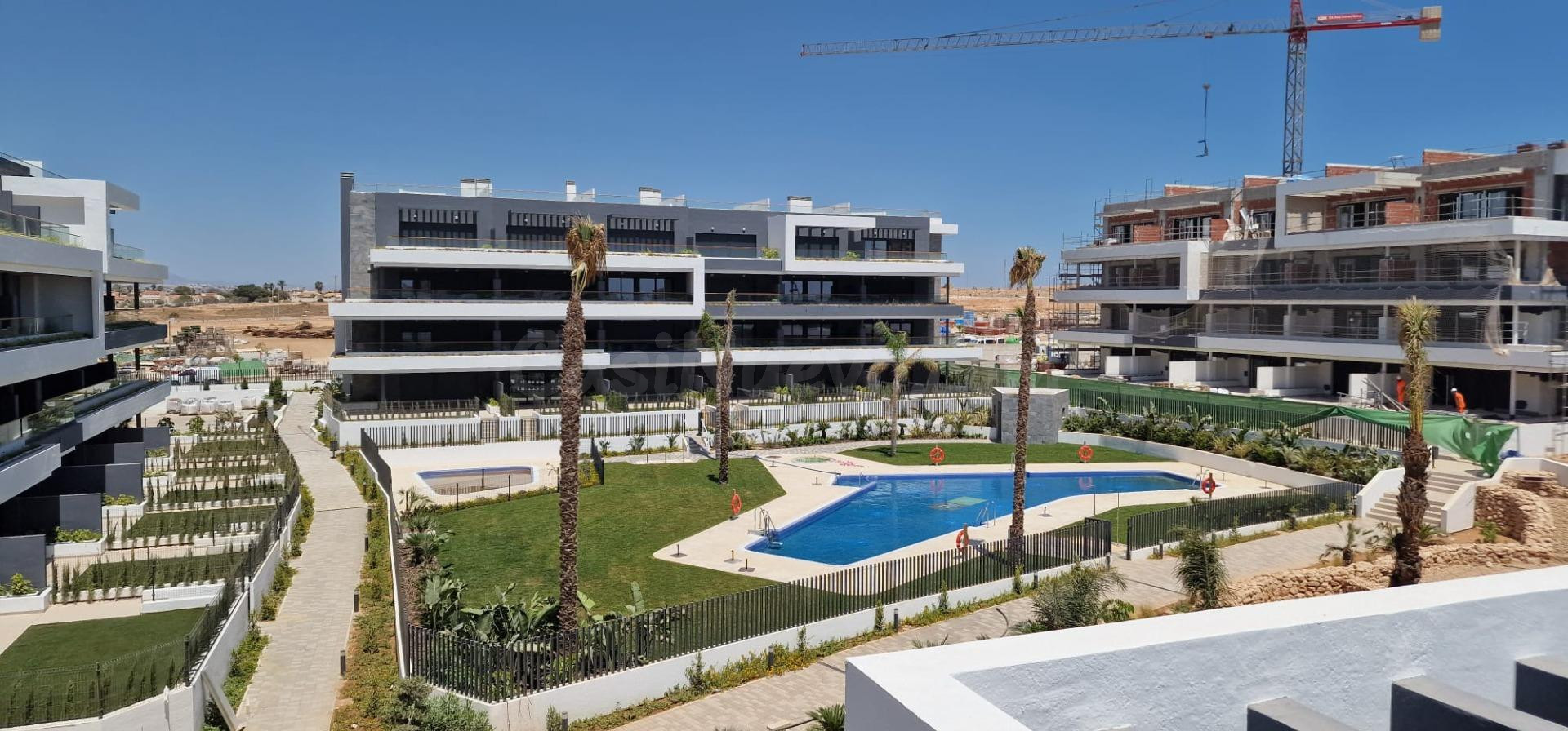 Bungalows de obra nueva en Torrevieja – ¡inversión ideal y calidad de vida!