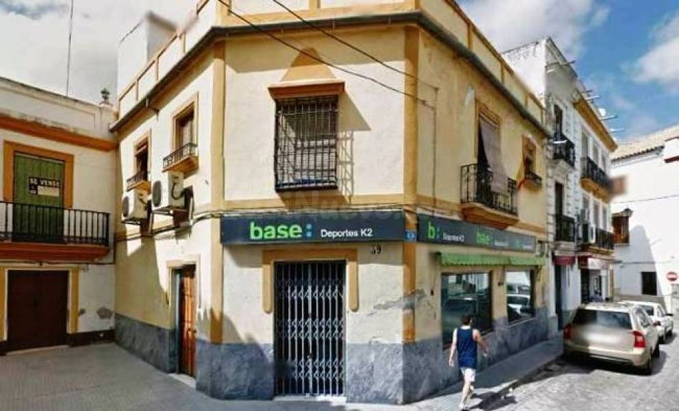 PISO EN PLANTA ALTA + LOCAL COMERCIAL