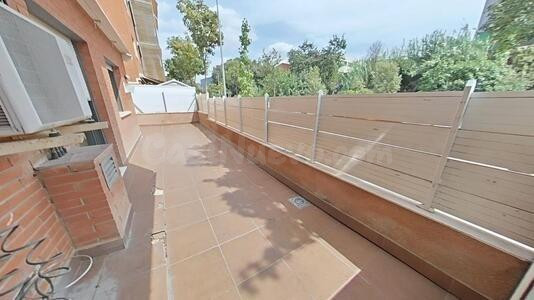 PLANTA BAJA CON TERRAZA DE 35 MTS EN ZONA CREUETA. - foto 2