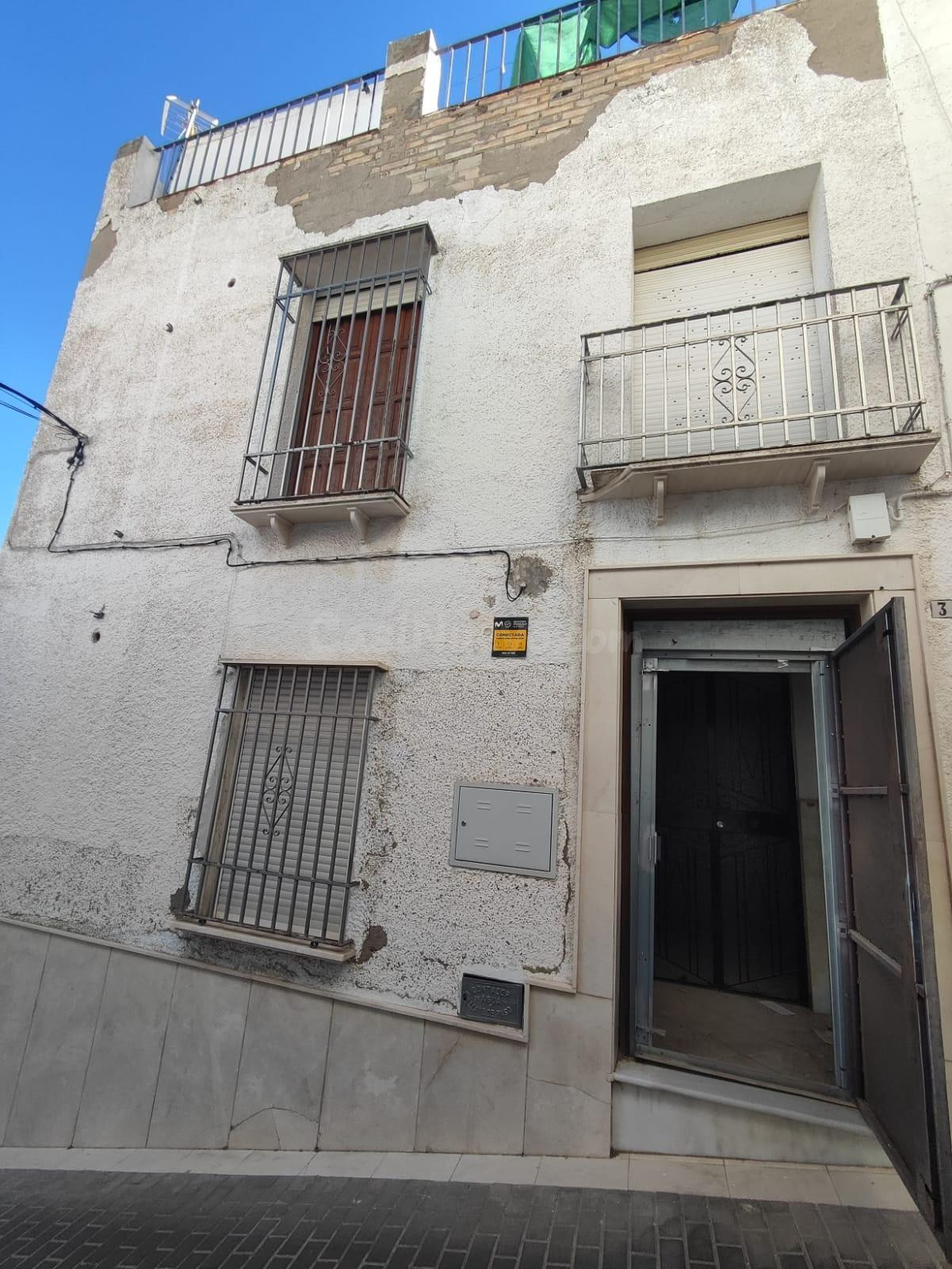 GRAN CASA EN ESTEPA CON TRES habitaciones