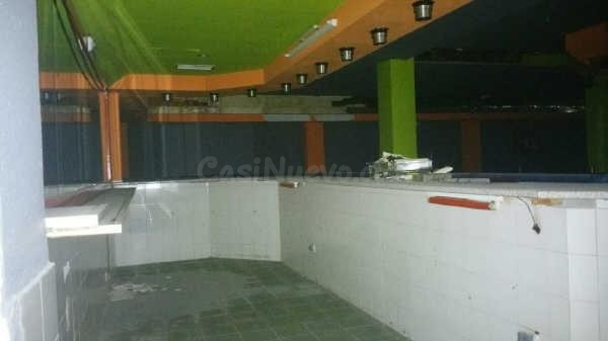 EDIFICIO DE 3 LOCALES, 1 VIVIENDA Y TRASTERO - foto 3